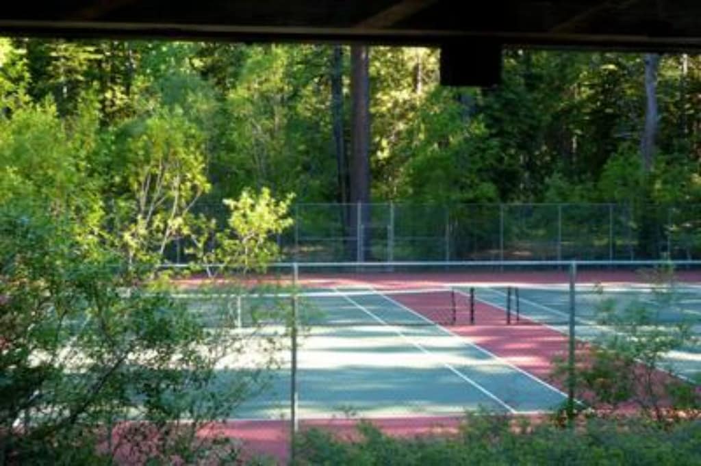Located in the heart of Chamberlands, this home has full access to private beach, pool & tennis.