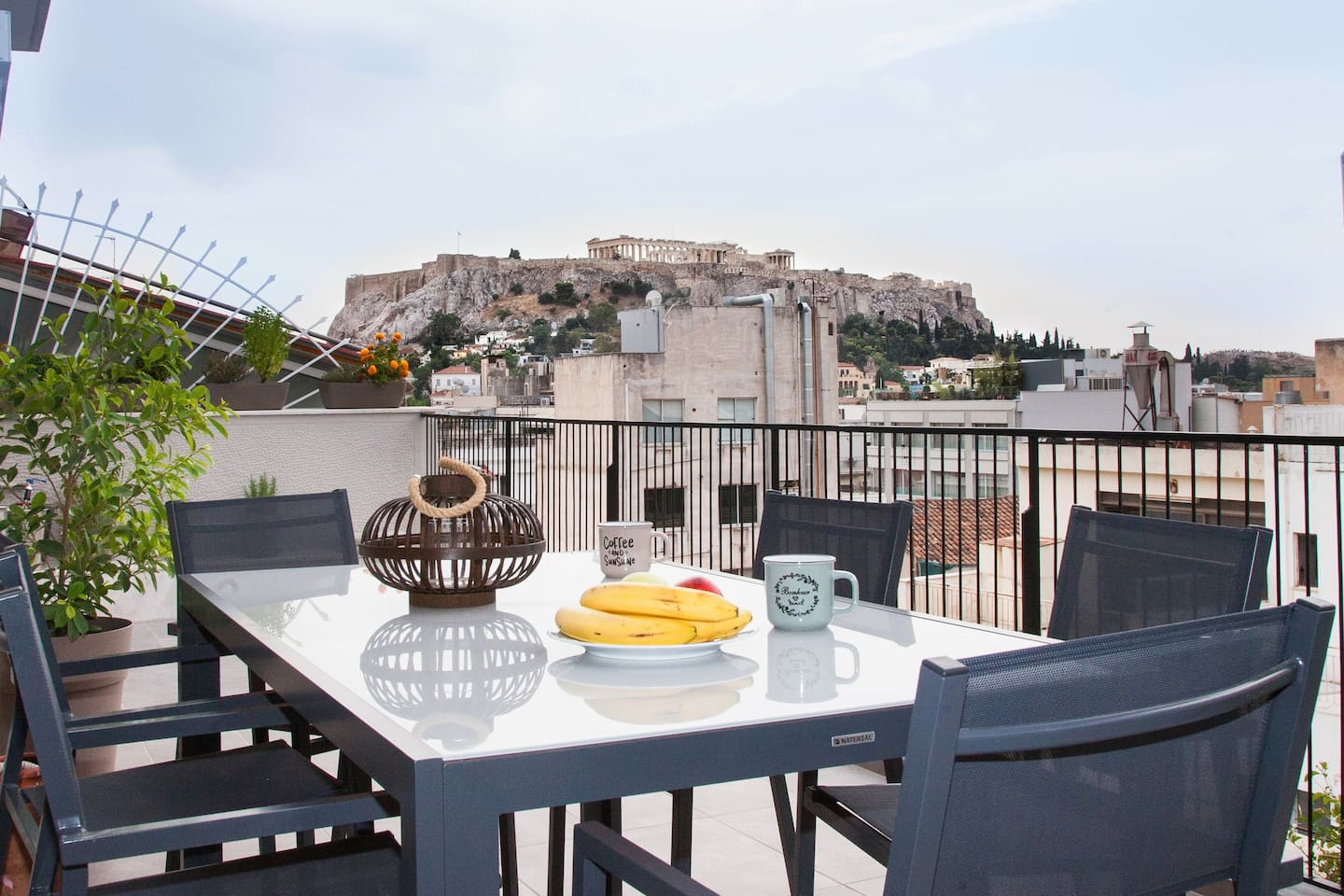 Property Image 1 - Cozy Penthouse with Stunning view to Acropolis!