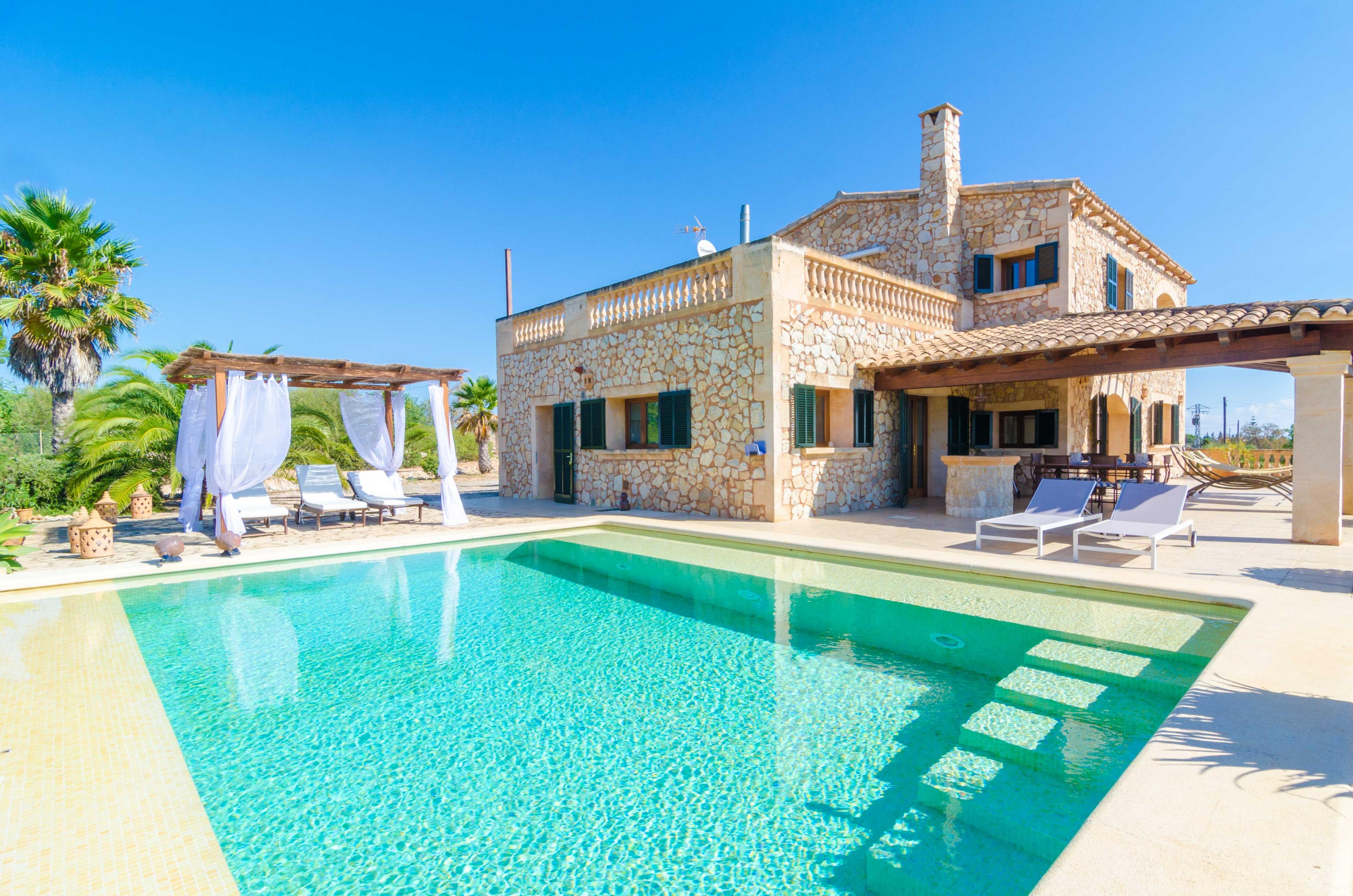 Property Image 1 - CAN TECO - Villa with private pool in PORTO CRISTO. Free WiFi