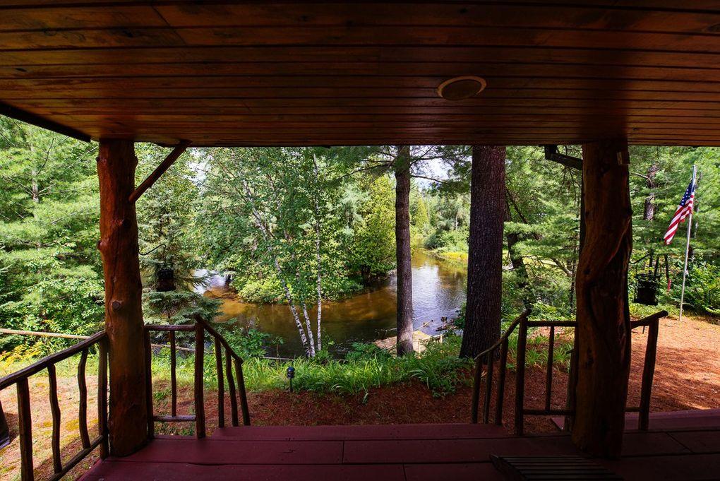 Lodge on the Manistee