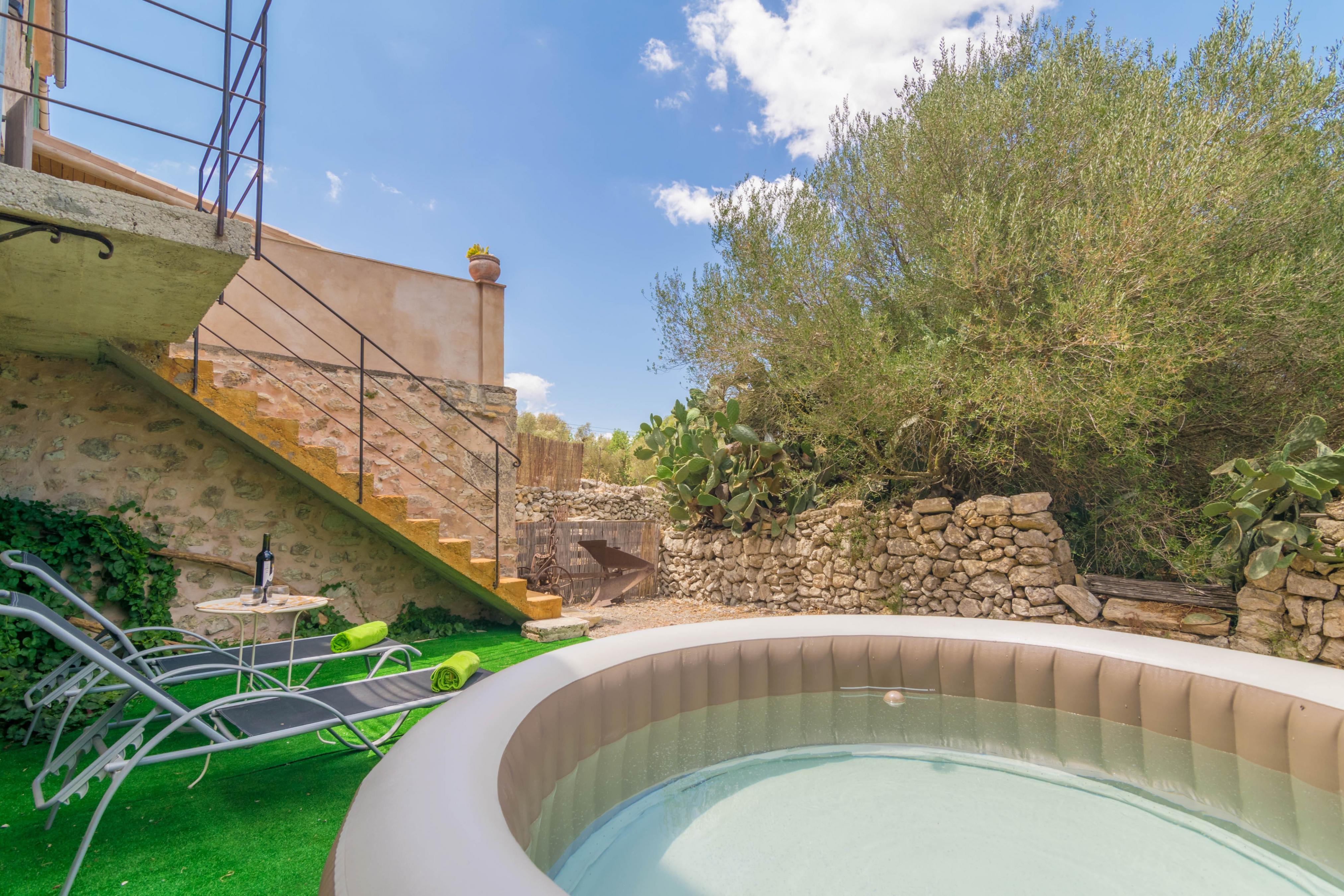 Property Image 1 - SON BANUS - Chalet with private garden in Manacor. Free WiFi