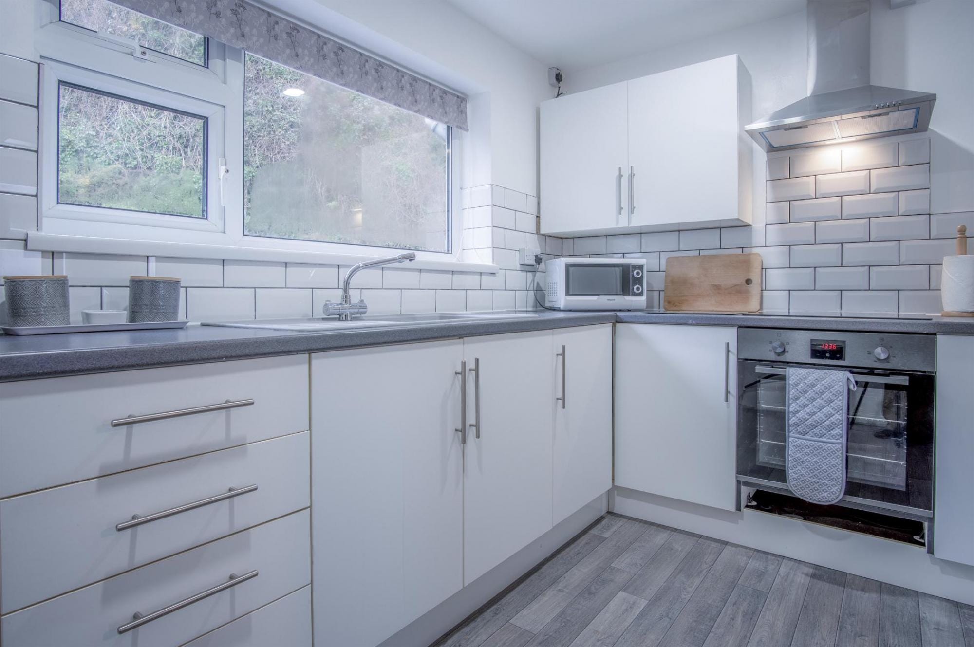 Property Image 2 - Pharmacy Court - 2 Bedroom Apartment - Saundersfoot Property Image 2 - Pharmacy Court - 2 Bedroom Apartment - Saundersfoot