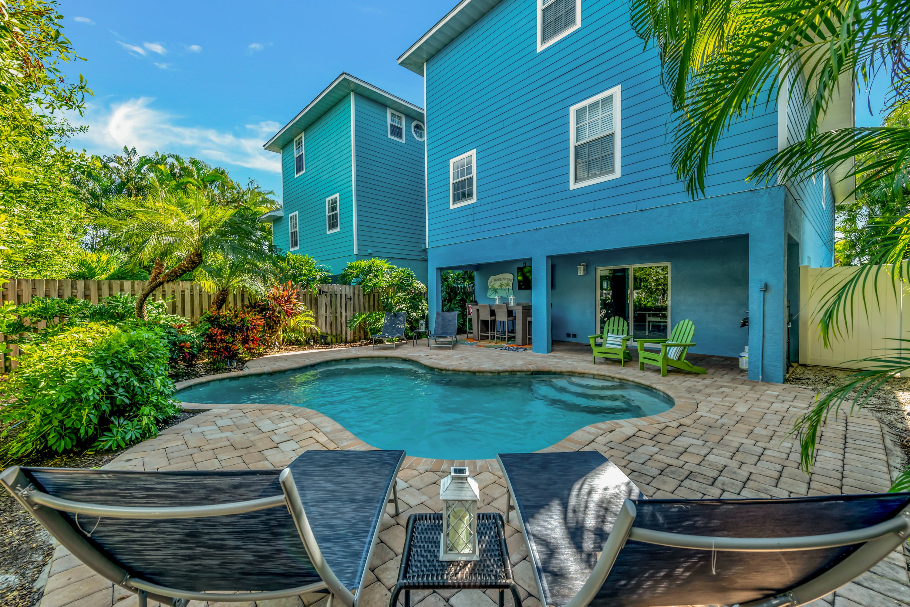 Property Image 1 - Blue Haven Beach House - Peek at Gulf, Heated Pool, Elevator, 4 Min Walk to Beach, Games!