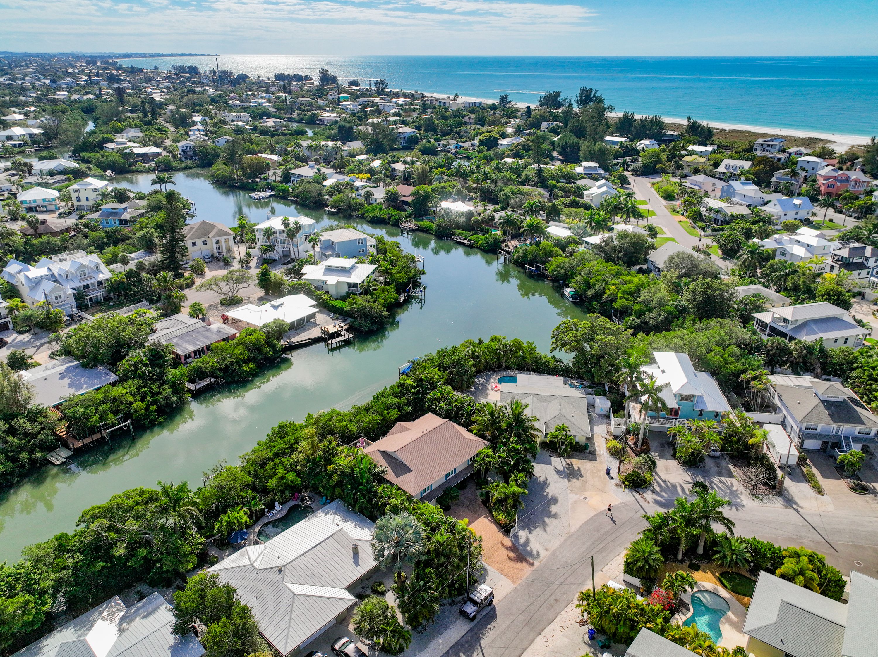 Property Image 2 - La Buena Vida - Bright Beachy & Canal Front! Steps to Beach, Pool/Spa, Dock, Beach Gear, Dogs OK