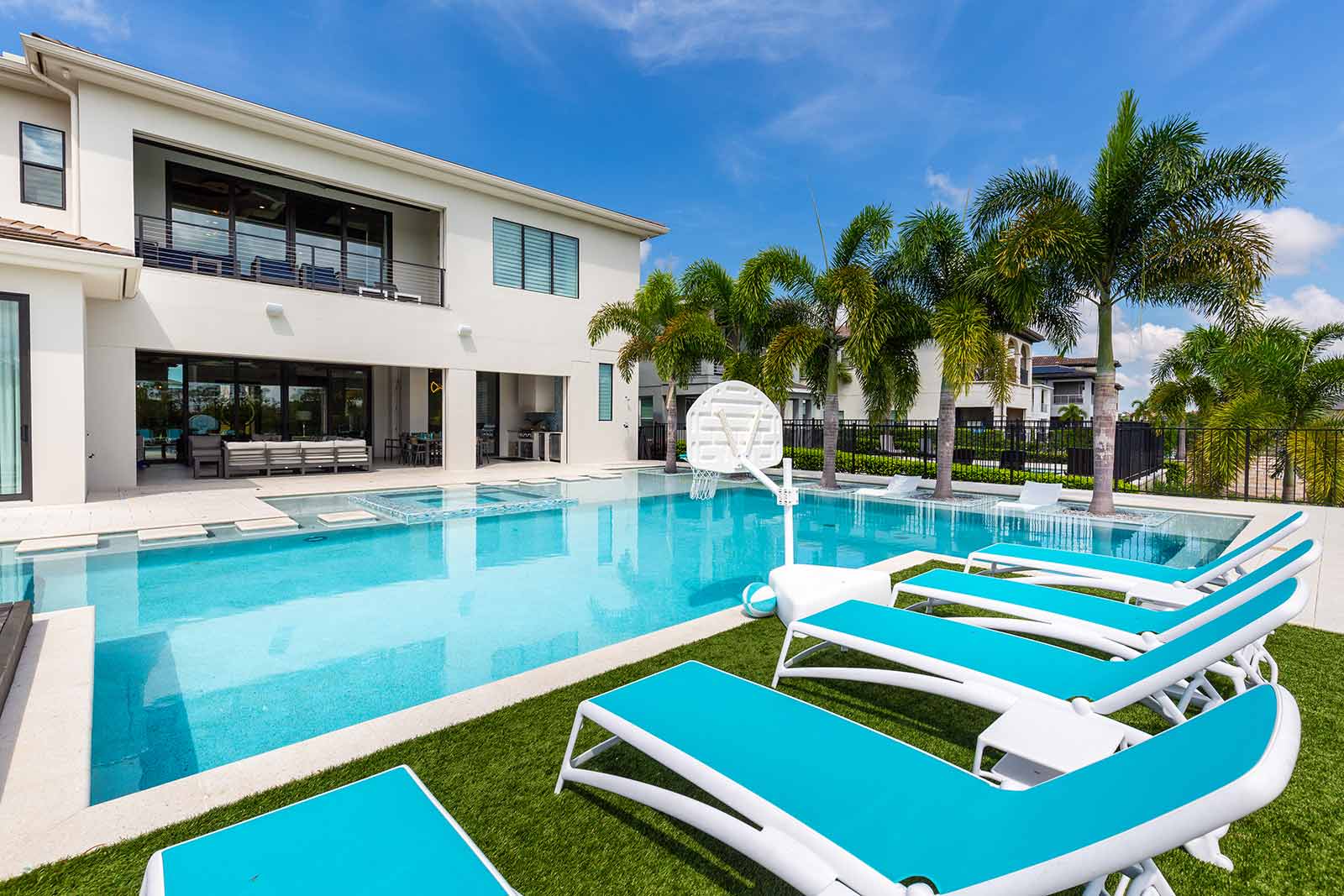 Private Pool & Patio