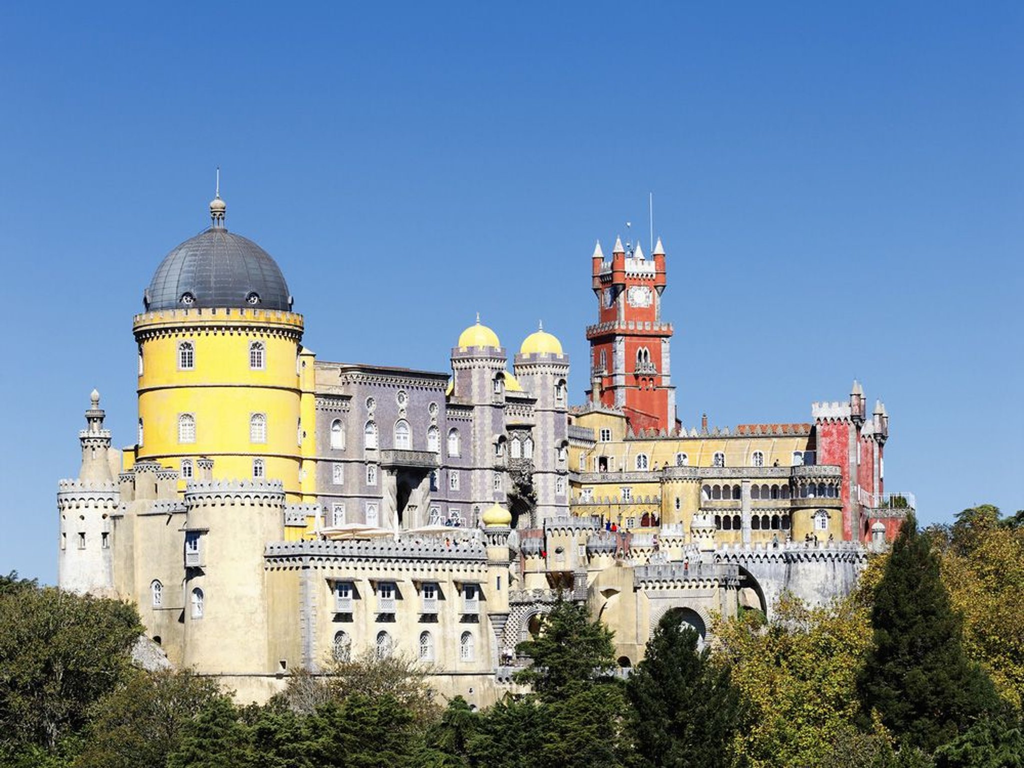 Amazing Lisbon Coast Villa | 4 Bedrooms | Villa Carnie Mar | Private Pool, Large Garden and Located in Sintra Natural Park | Sintra