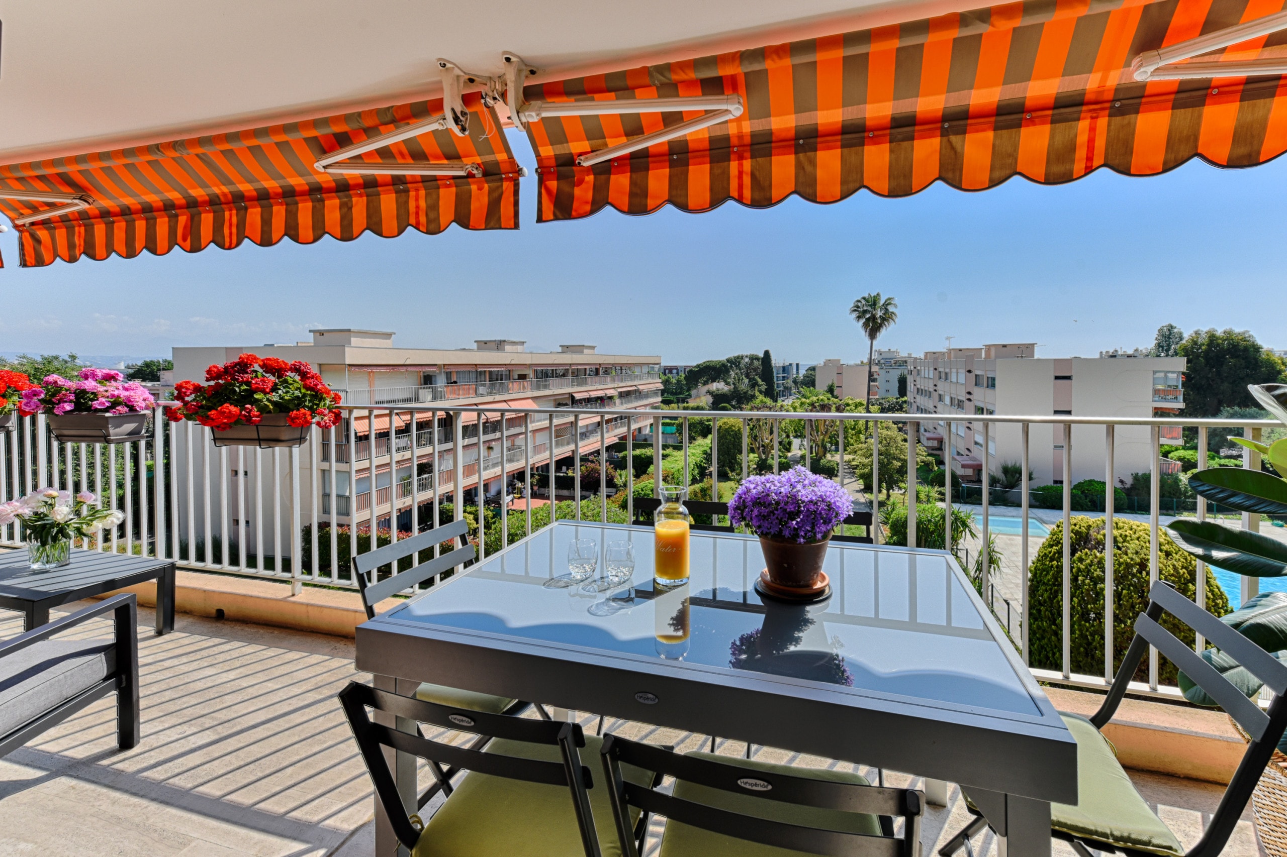 Property Image 2 - brilliant 2 bedroom apartment  in Antibes near the beach