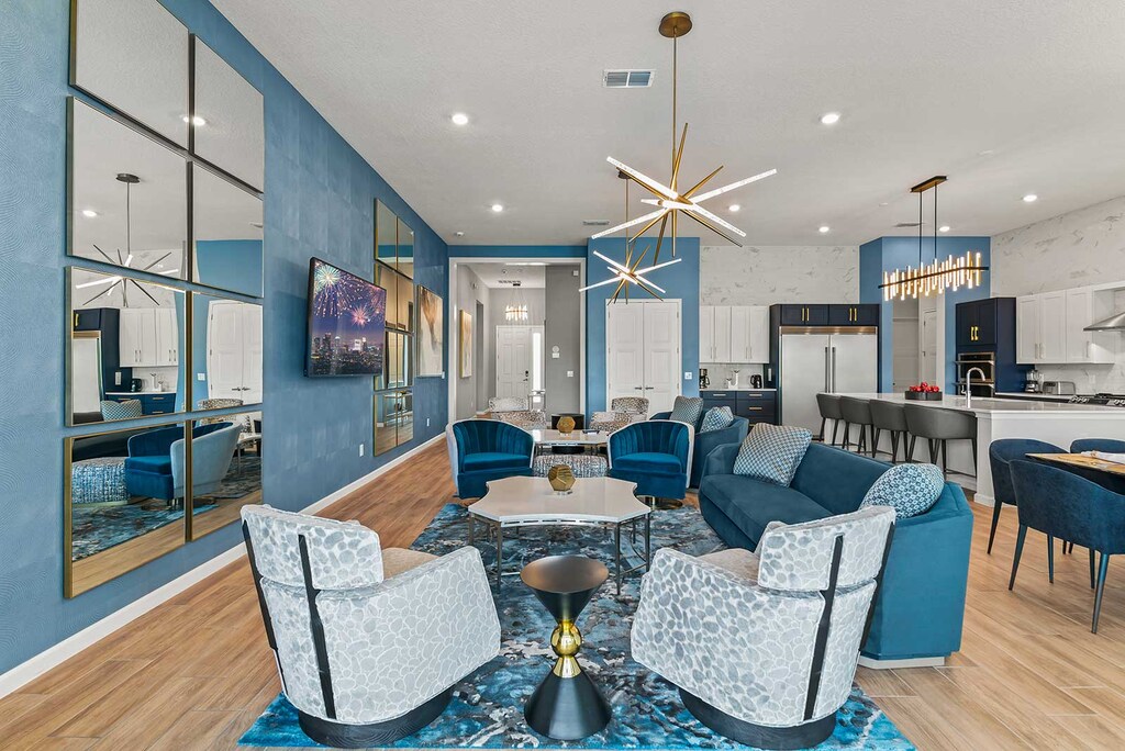 Living Room *Highlight*