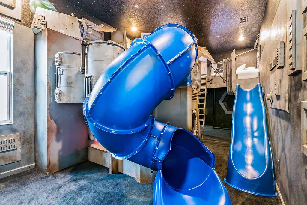 Galaxy *Theme Room 1* on First Floor