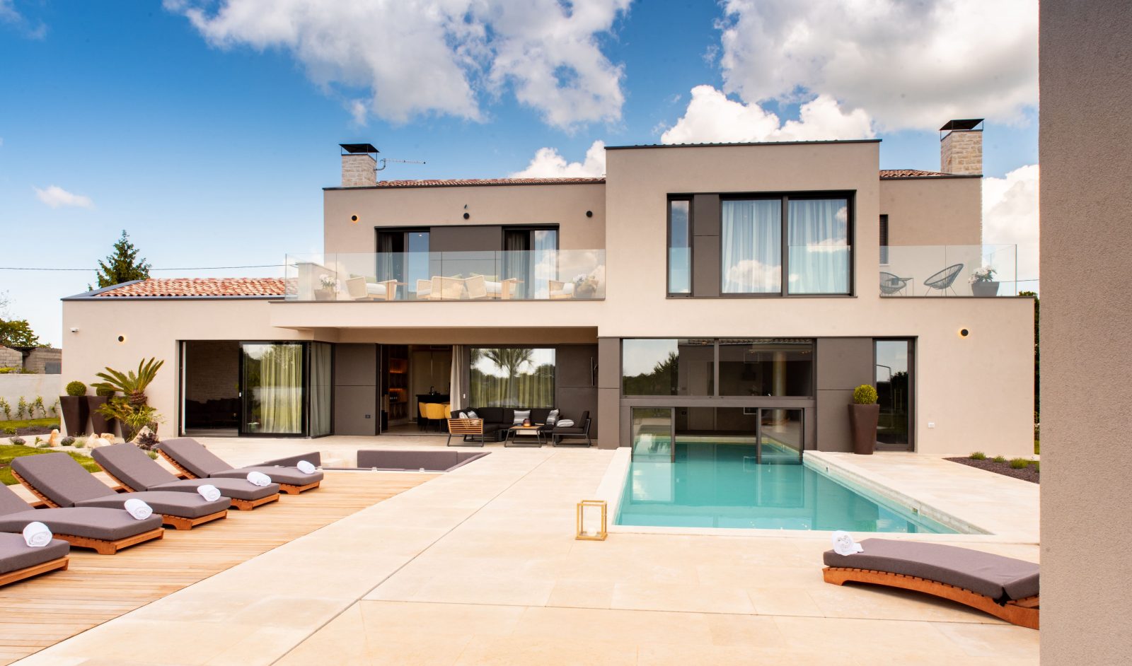 Property Image 2 - Luxury Villa Avior with Pool
