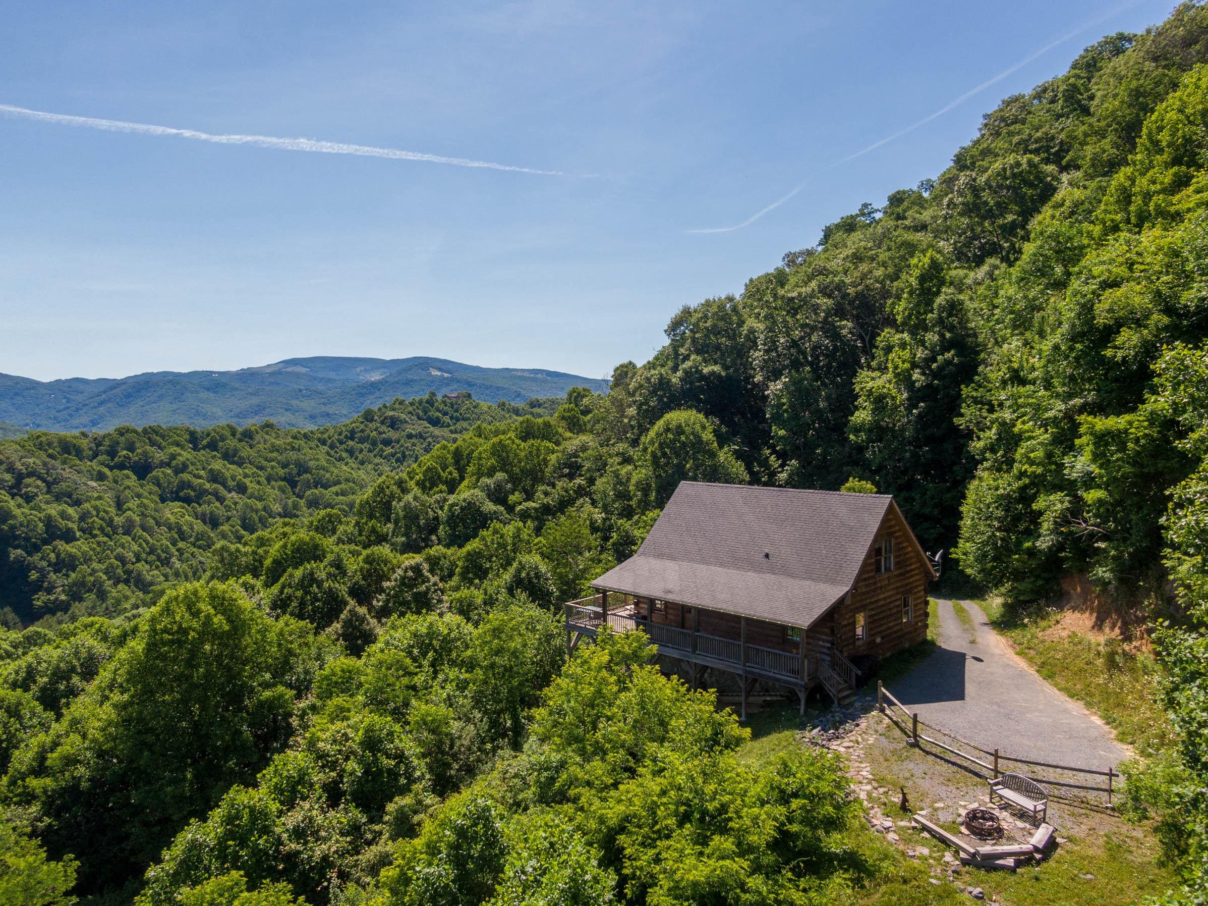 3 Peaks Lodge