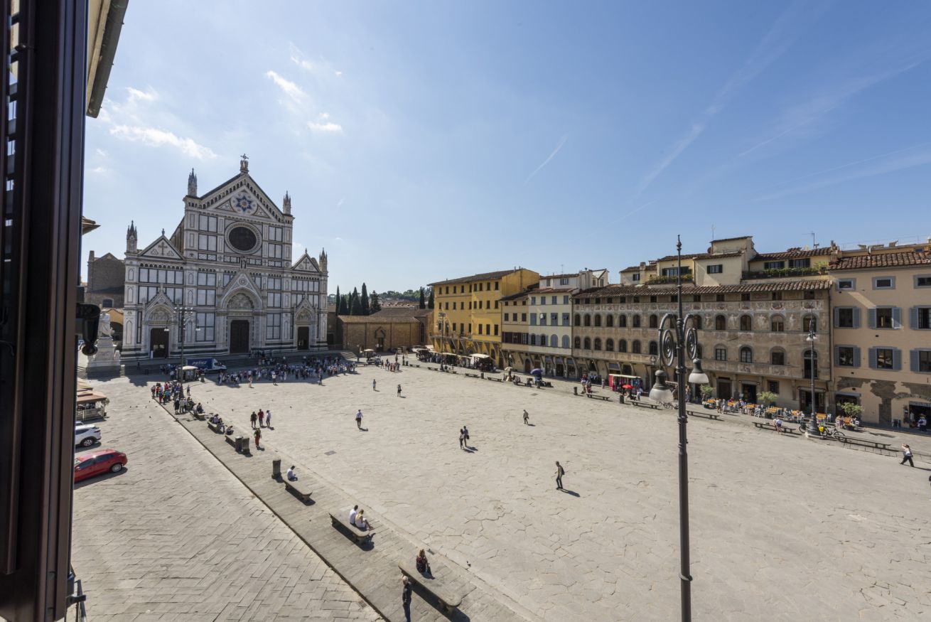 Property Image 1 - Cozy modern apartment in Piazza Santa Croce