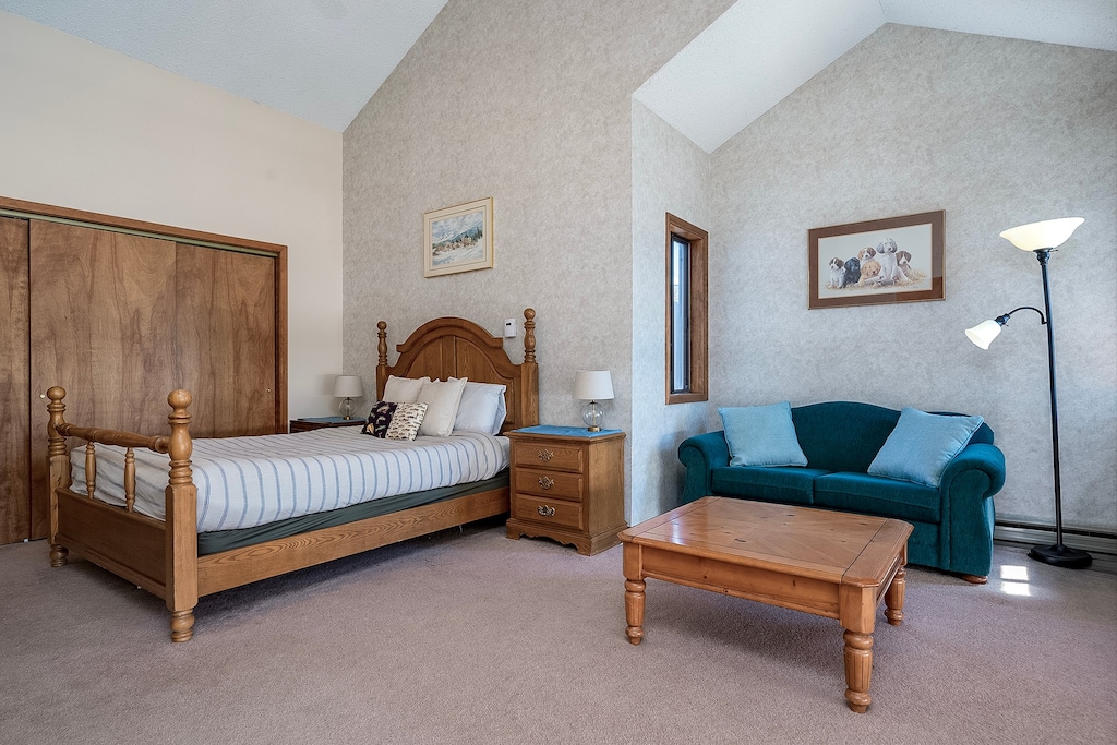 Away from it all relaxation | Queen Bed