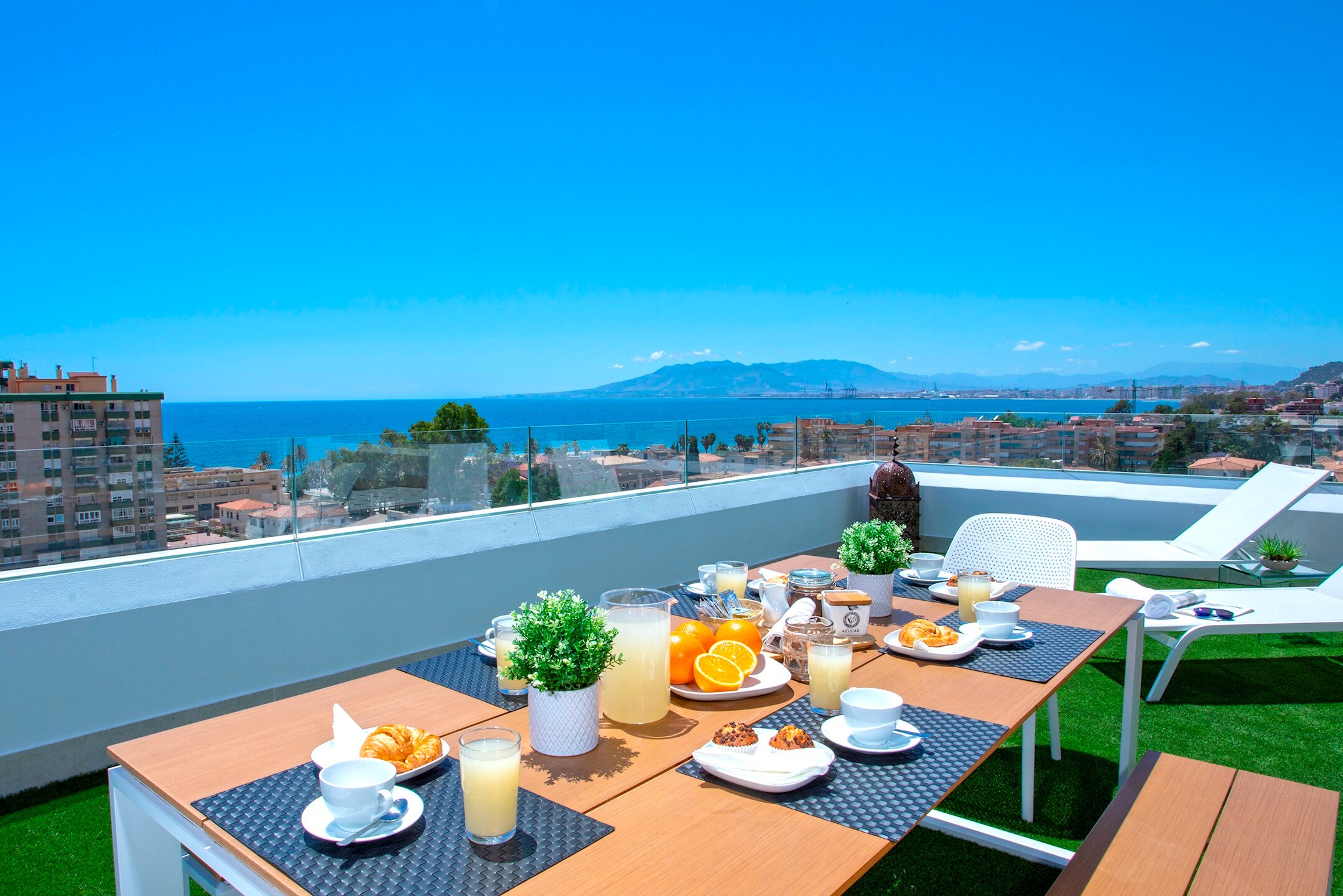 Property Image 2 - Great penthouse next to the beach. Elcano Terrace