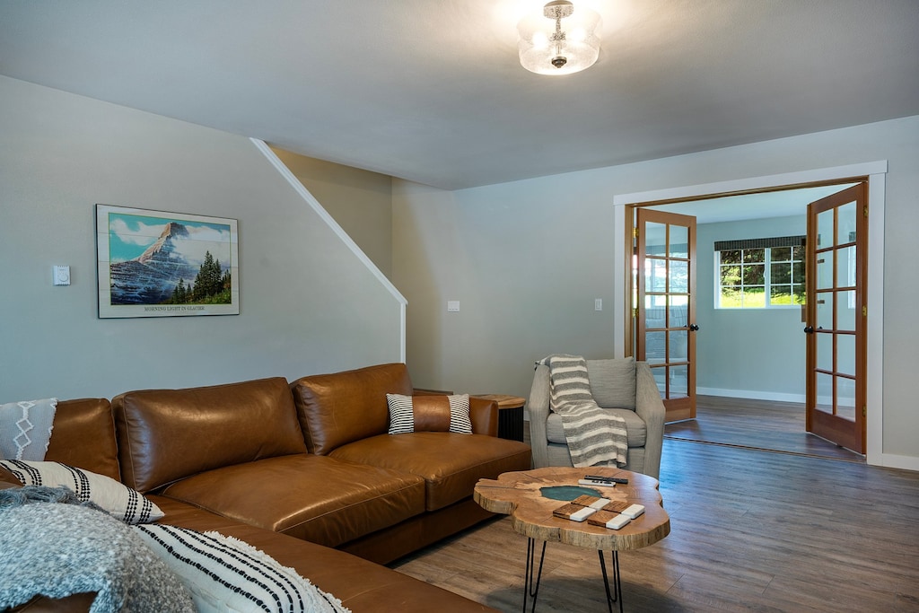 Cozy living room | Main Level