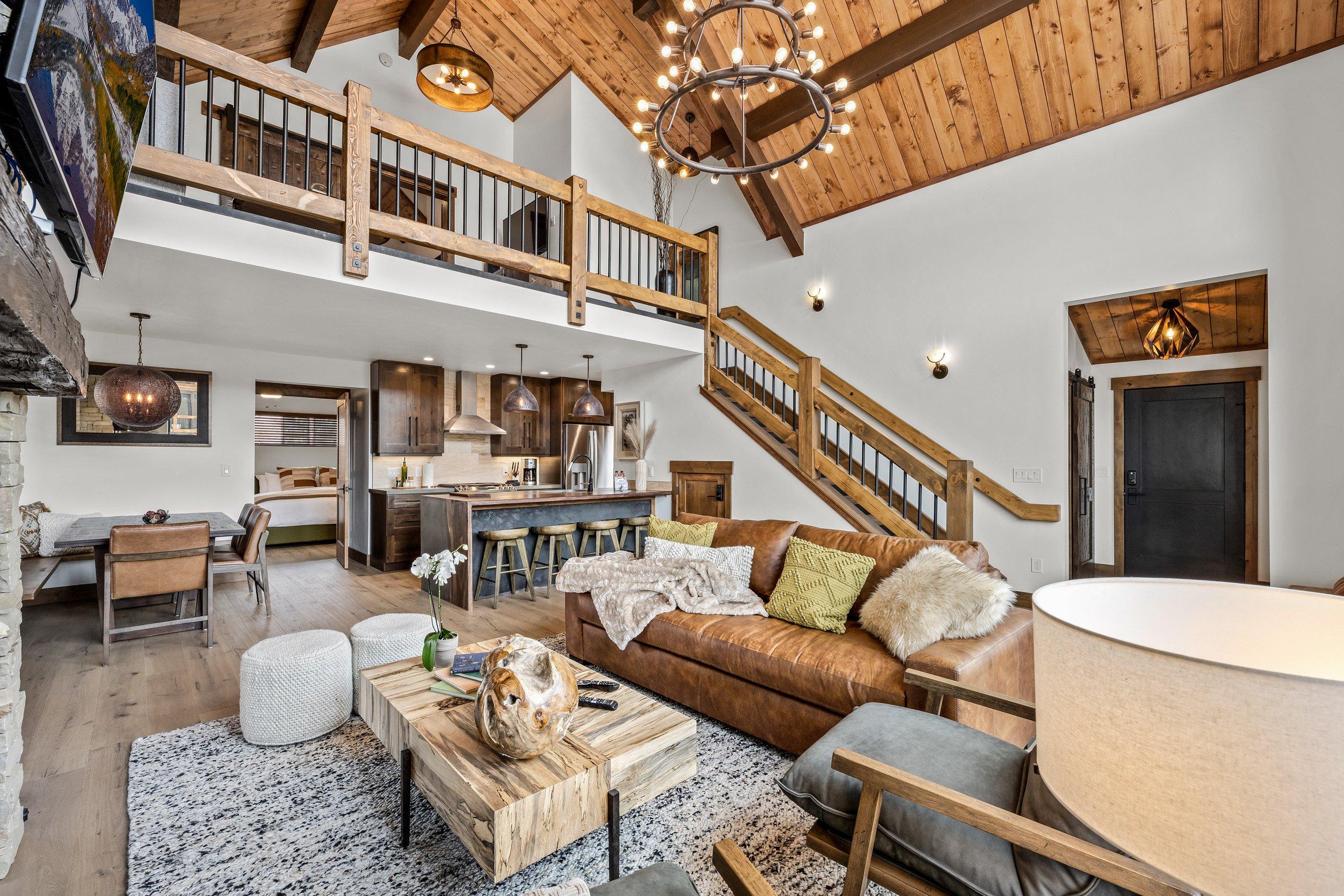 Brand NEW! Located on Lake Estes Private Jacuzzi Two Patios Indoor and Outdoor Fireplace Brand NEW! Located on Lake Estes Private Jacuzzi Two Patios Indoor and Outdoor Fireplace