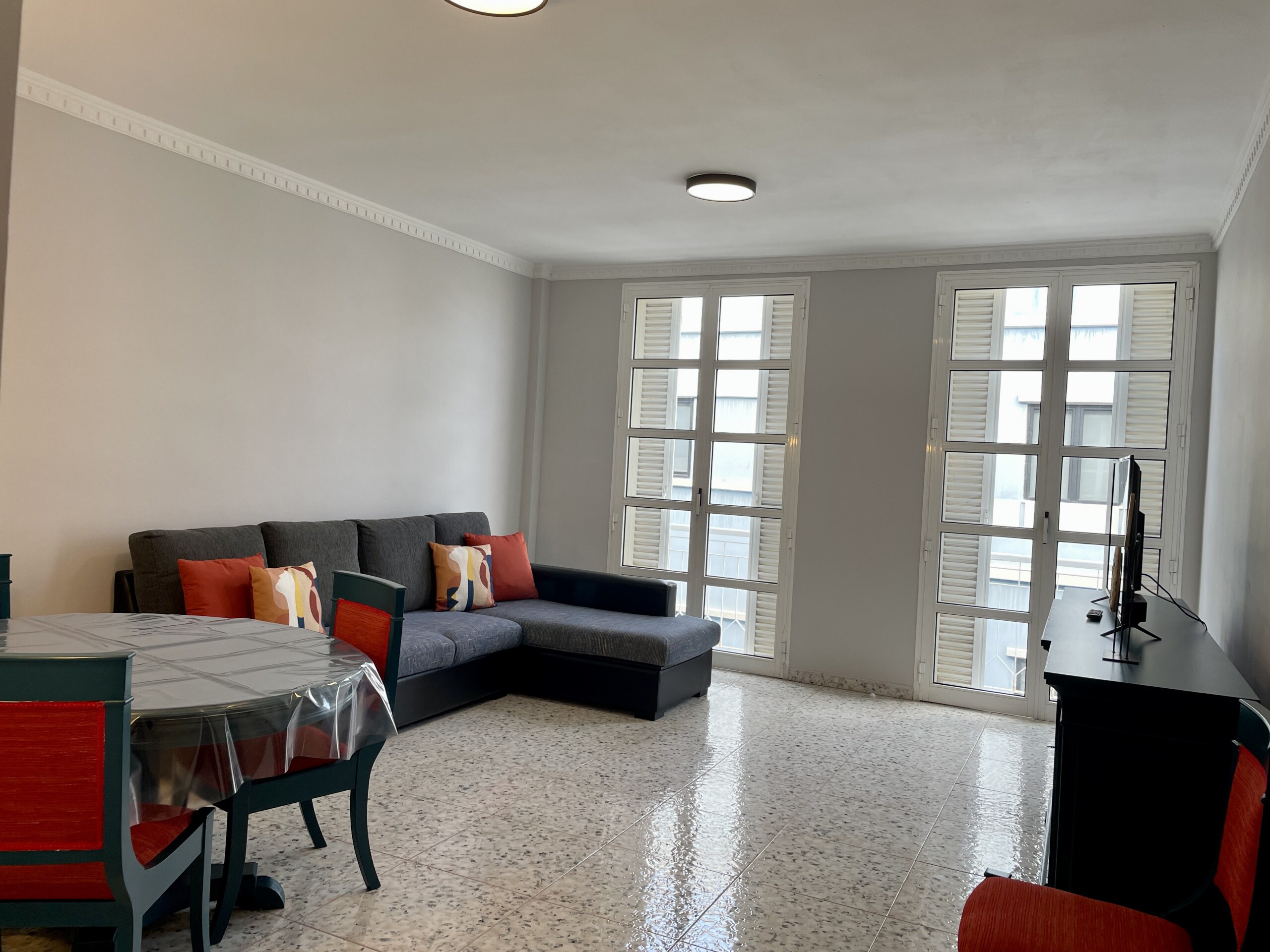 Property Image 1 - Flat in Triana with PARKING