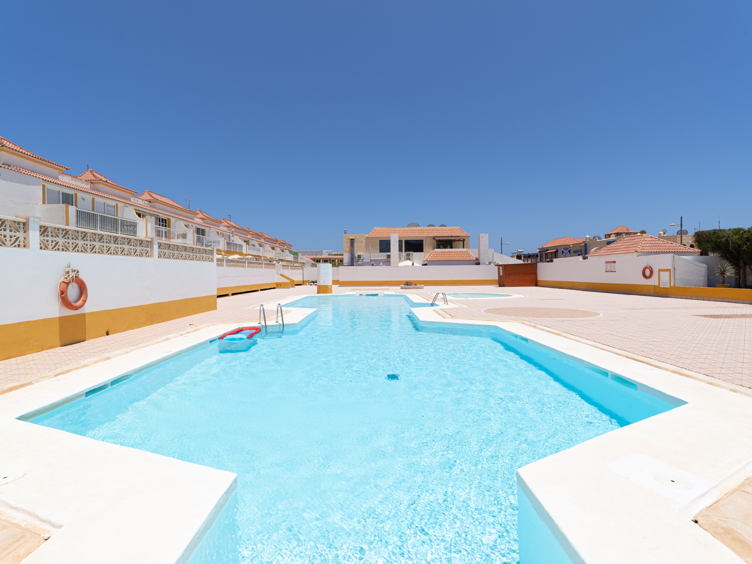 Property Image 2 - Two bedroom Apartment with pool and terrace