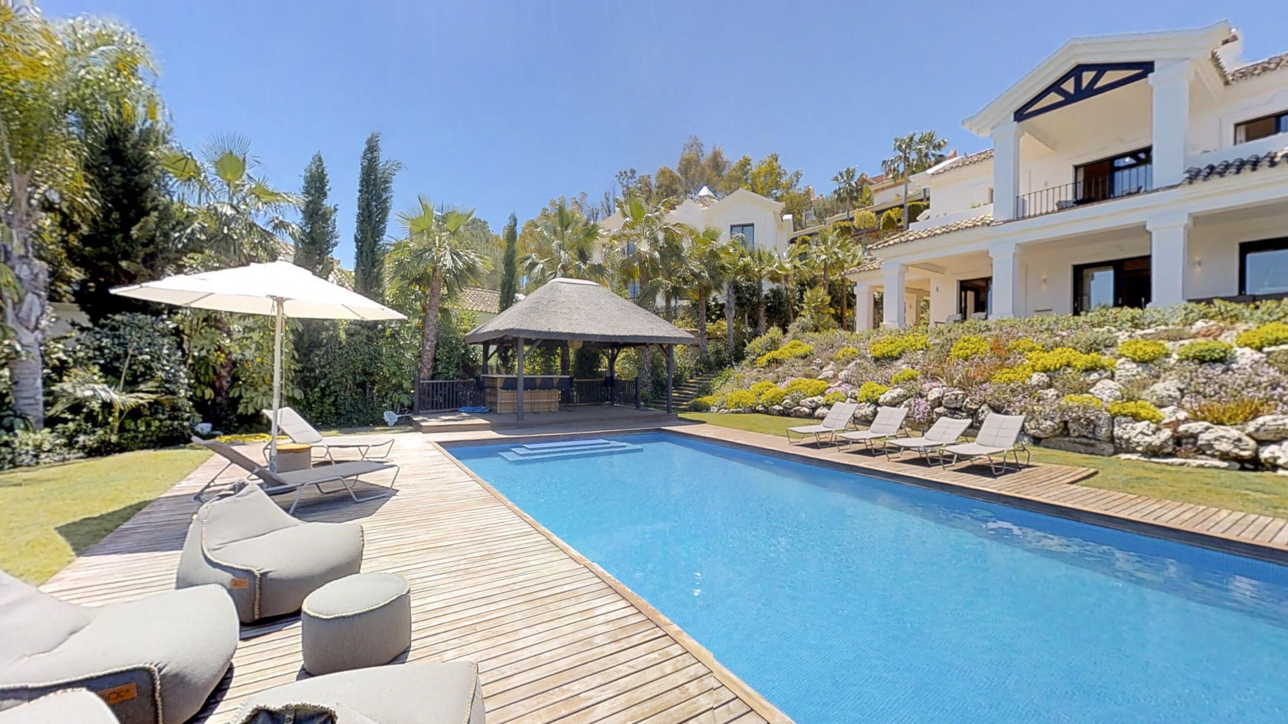Property Image 2 - Luxury Villa with heated pool