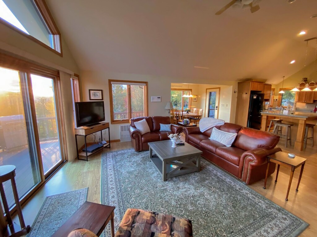 Main level living room