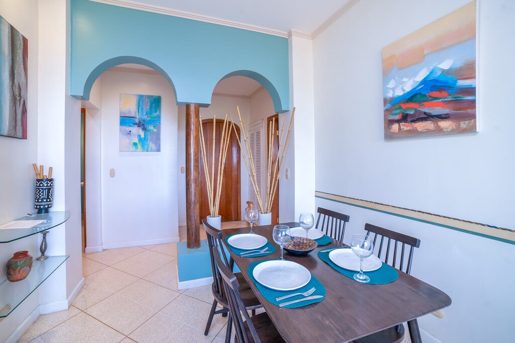 Gather for dinner and lunch