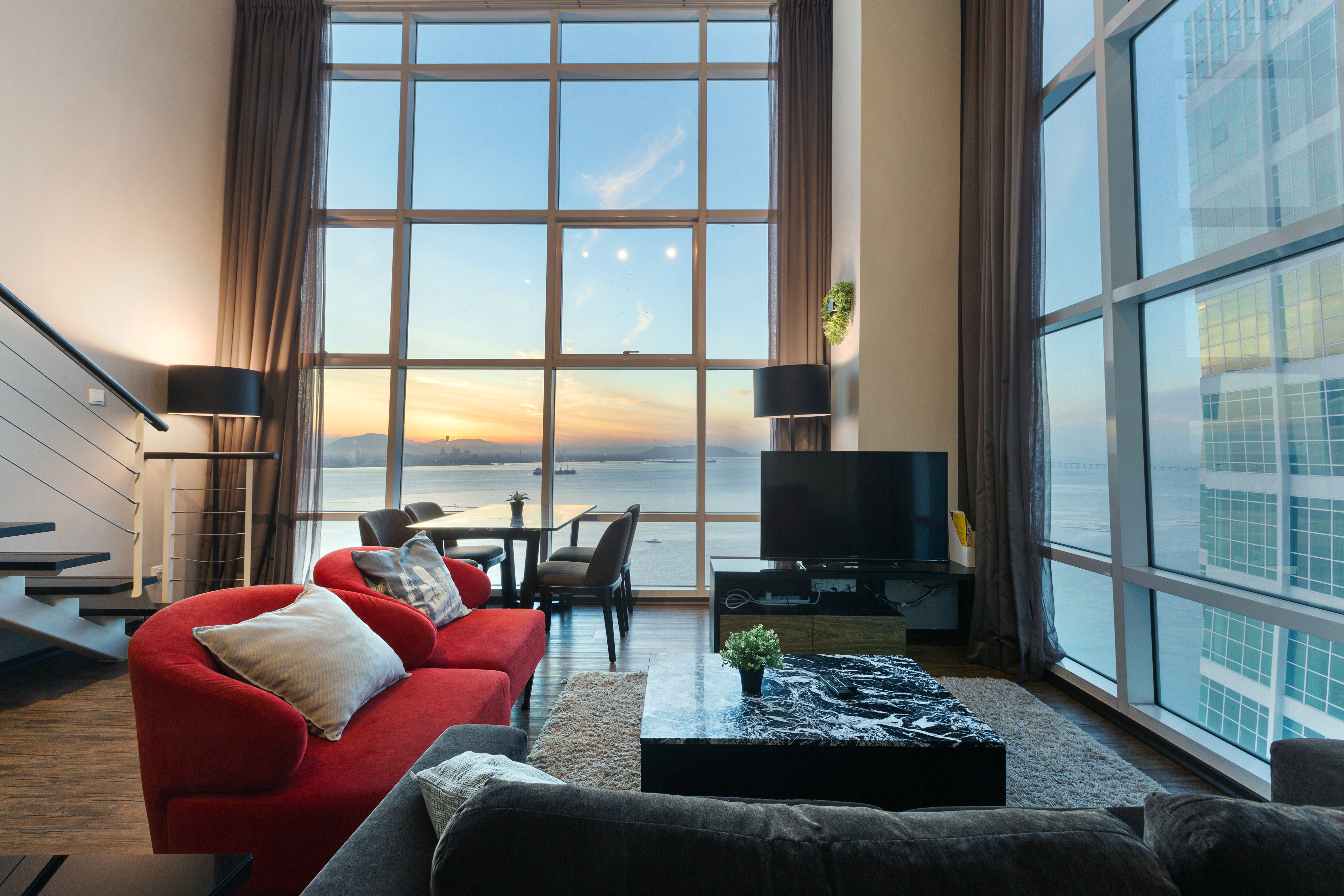 Property Image 1 - Urban 2 Bedroom Duplex Apartment with Amazing Sunrise & Sea View 