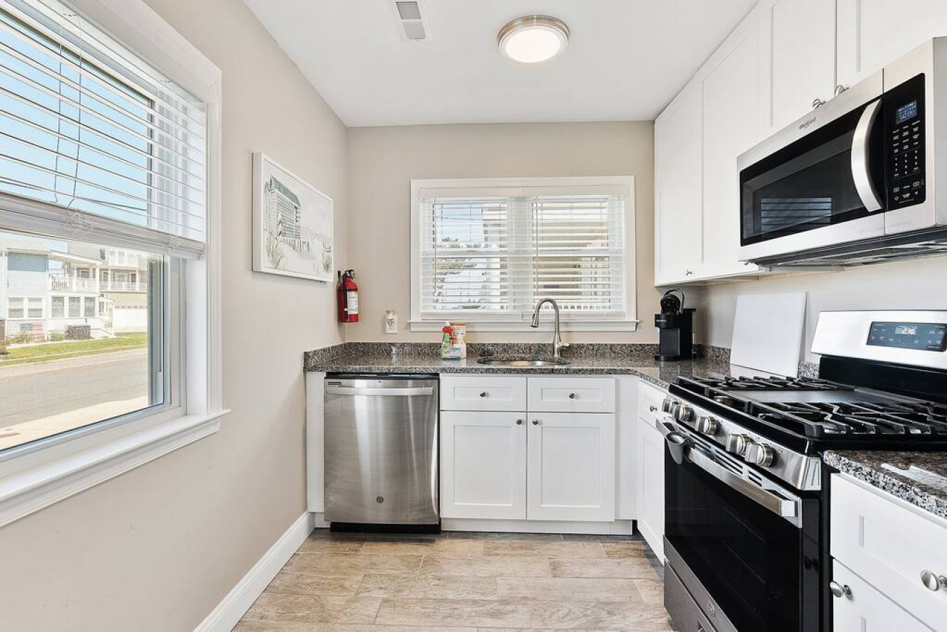 Spectacular 3 BR Condo One Block to the Beach! 