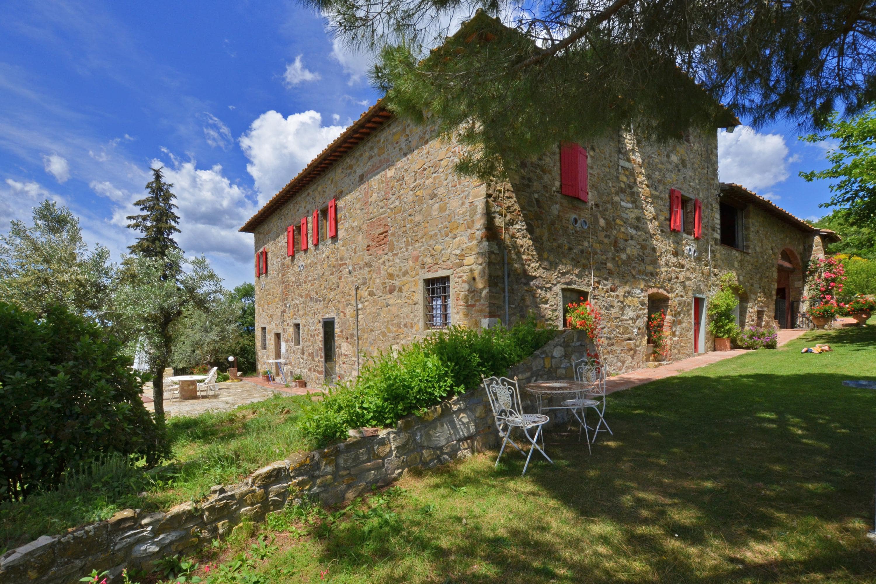 Property Image 2 - La Badia 4