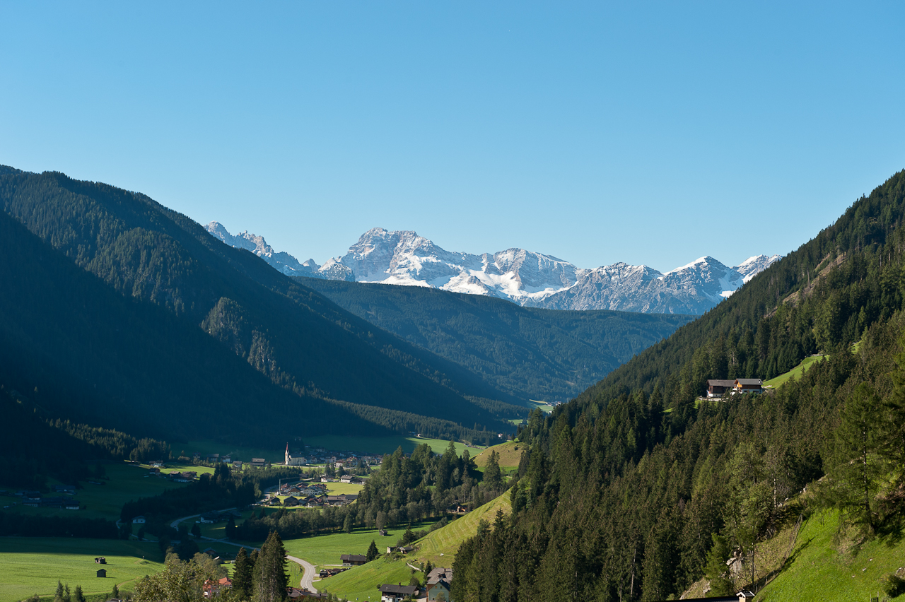 Superb apartment with pool & dolomites view