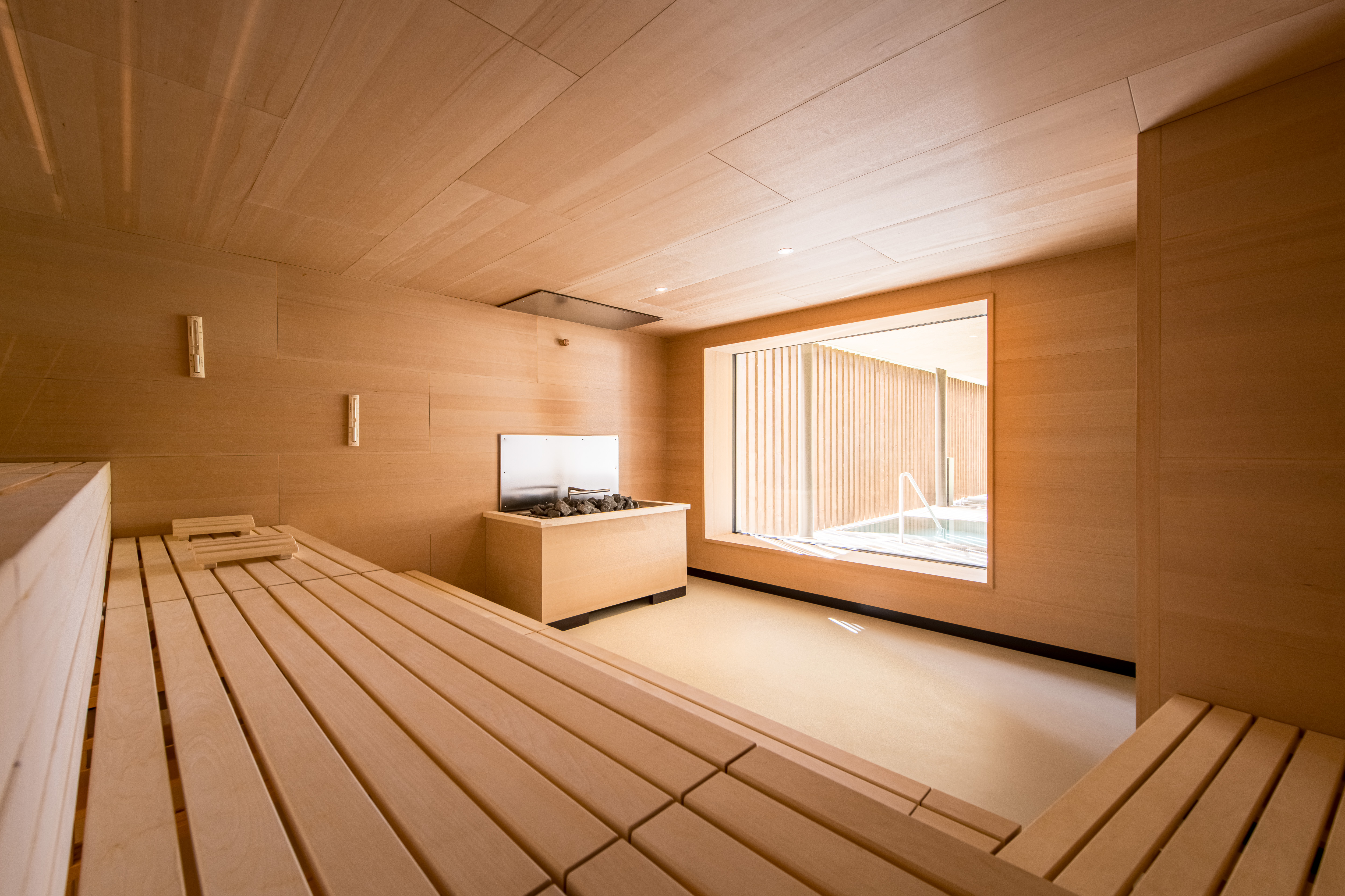 Modern Apartment with Spa & Pool