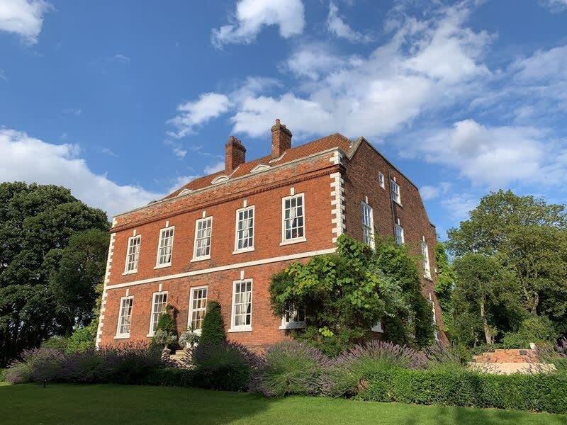 Property Image 1 - Sumptuous Queen Anne Mansion in Idyllic Countryside Location