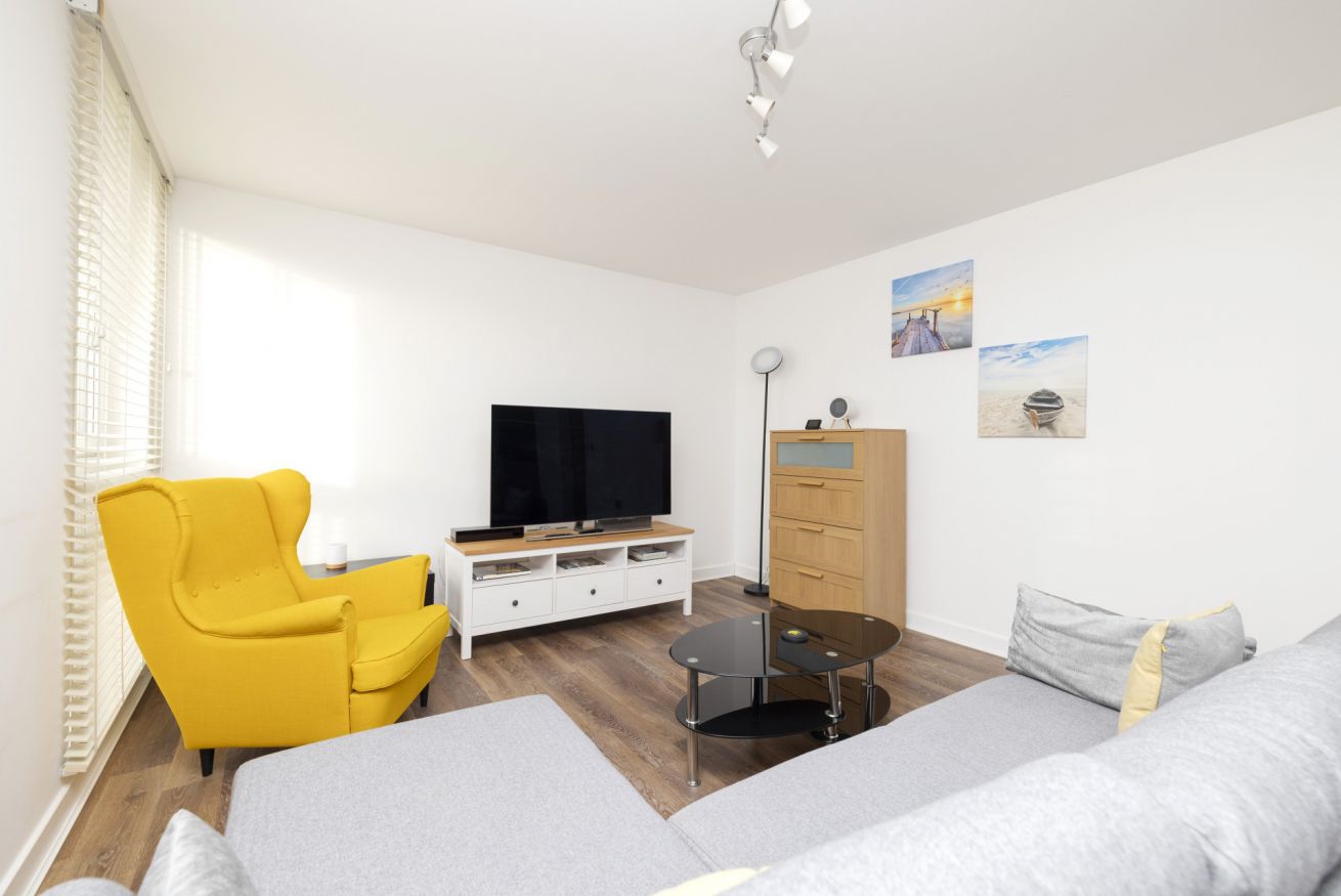 Property Image 1 - Modern 2-bedroom flat near Inverleith Park