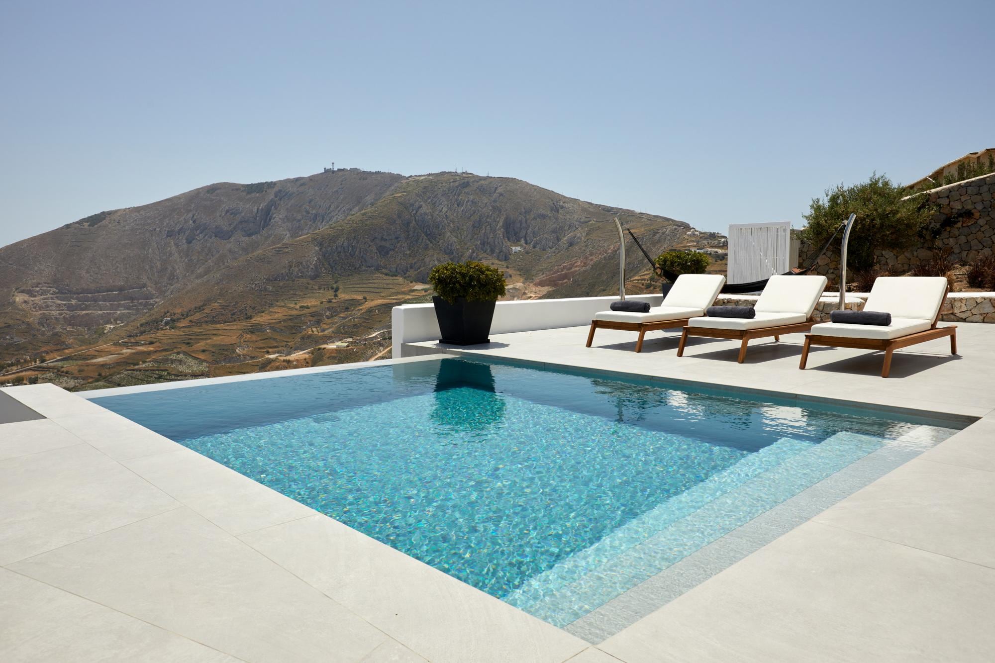 Property Image 2 - Kamini White I Villa