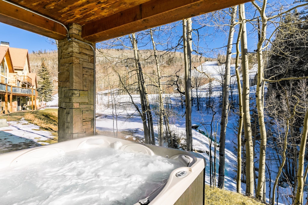 Hot tub.