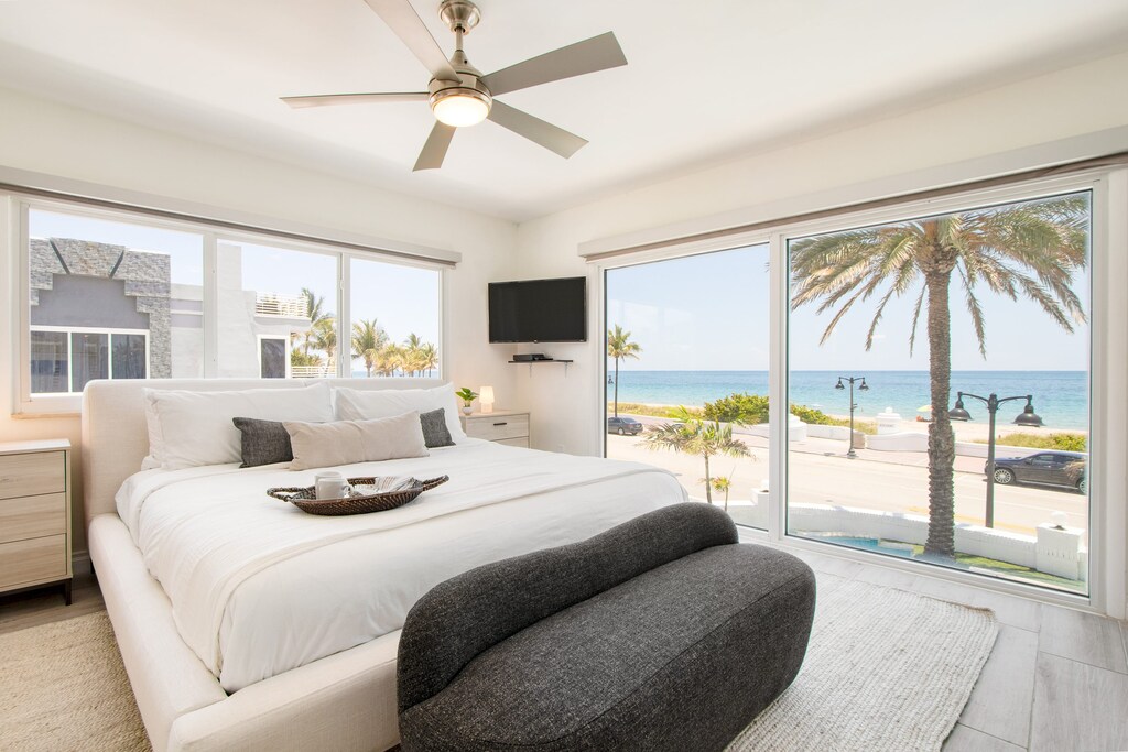 Primary bedroom features a king bed and ensuite.