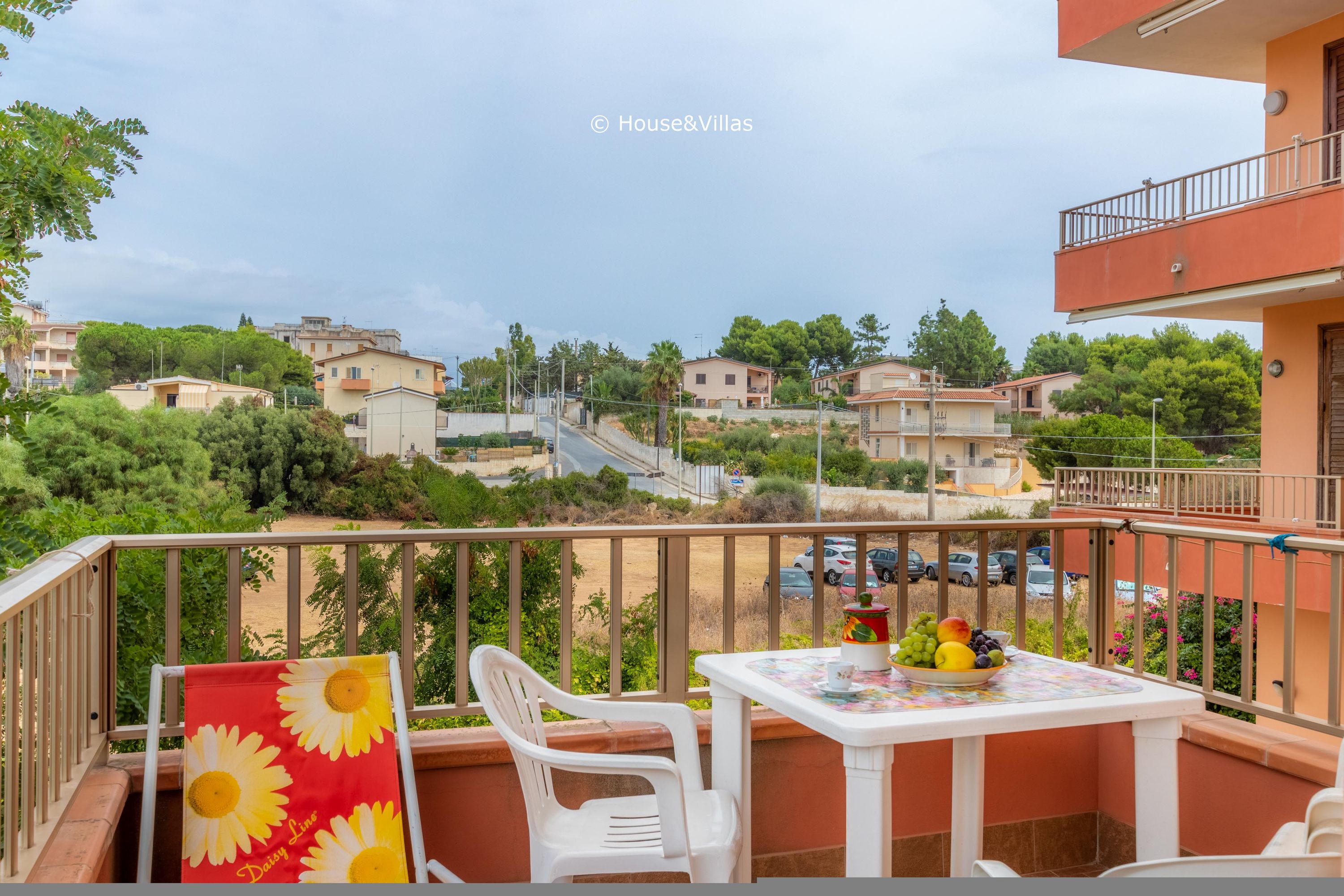 Property Image 1 - SR-F943-ELOR50A1 - Eloro Apartment 