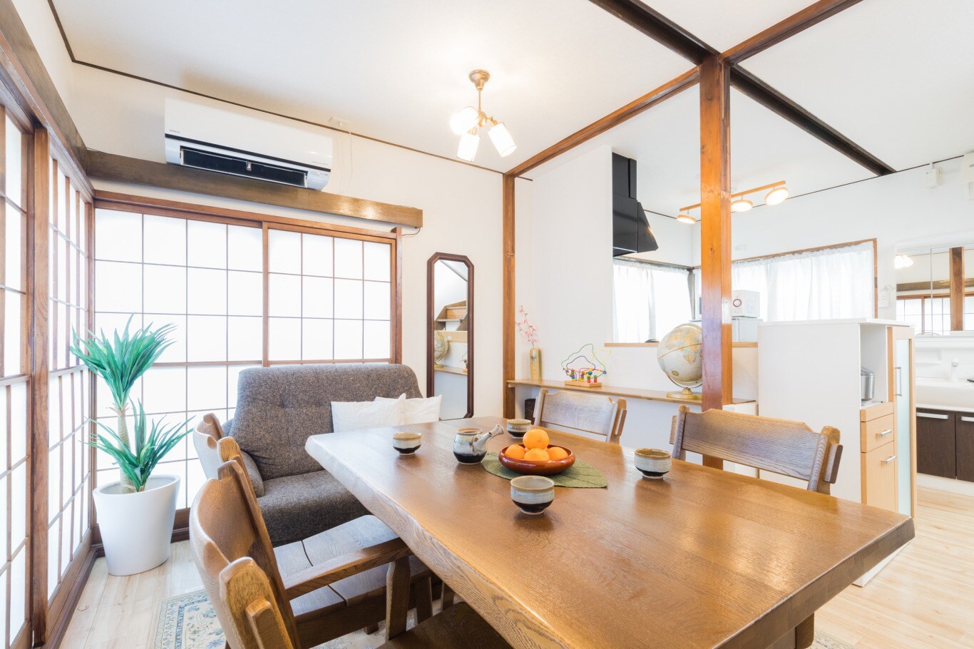 Property Image 2 - Spacious 5 Bedrooms Apartment in Tateishi 