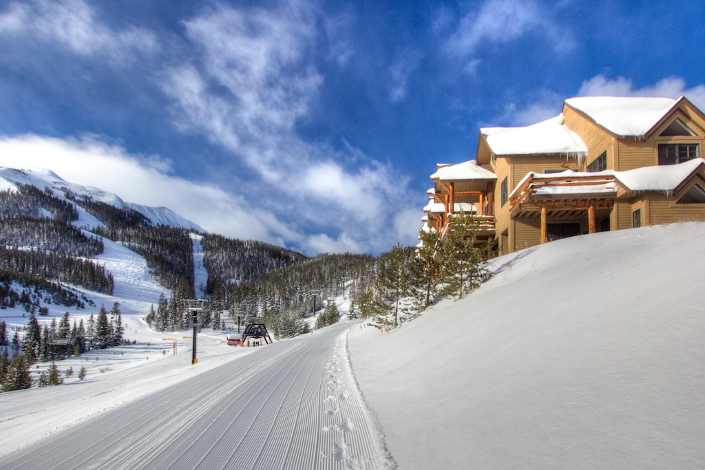 Ski-in/Ski-out right from your door | Exterior