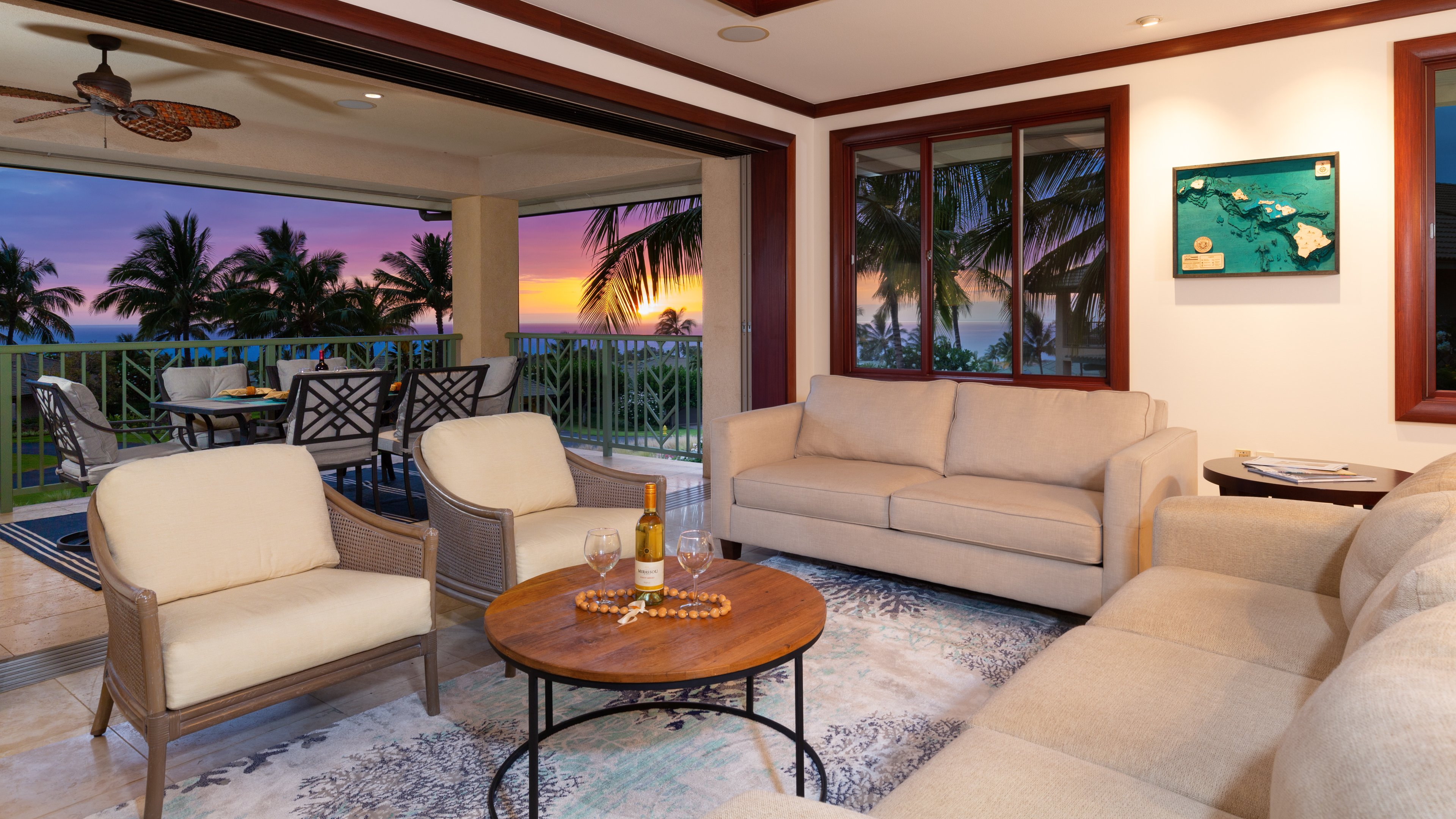 Enjoy combined indoor outdoor living with large pocket doors to the lanai.