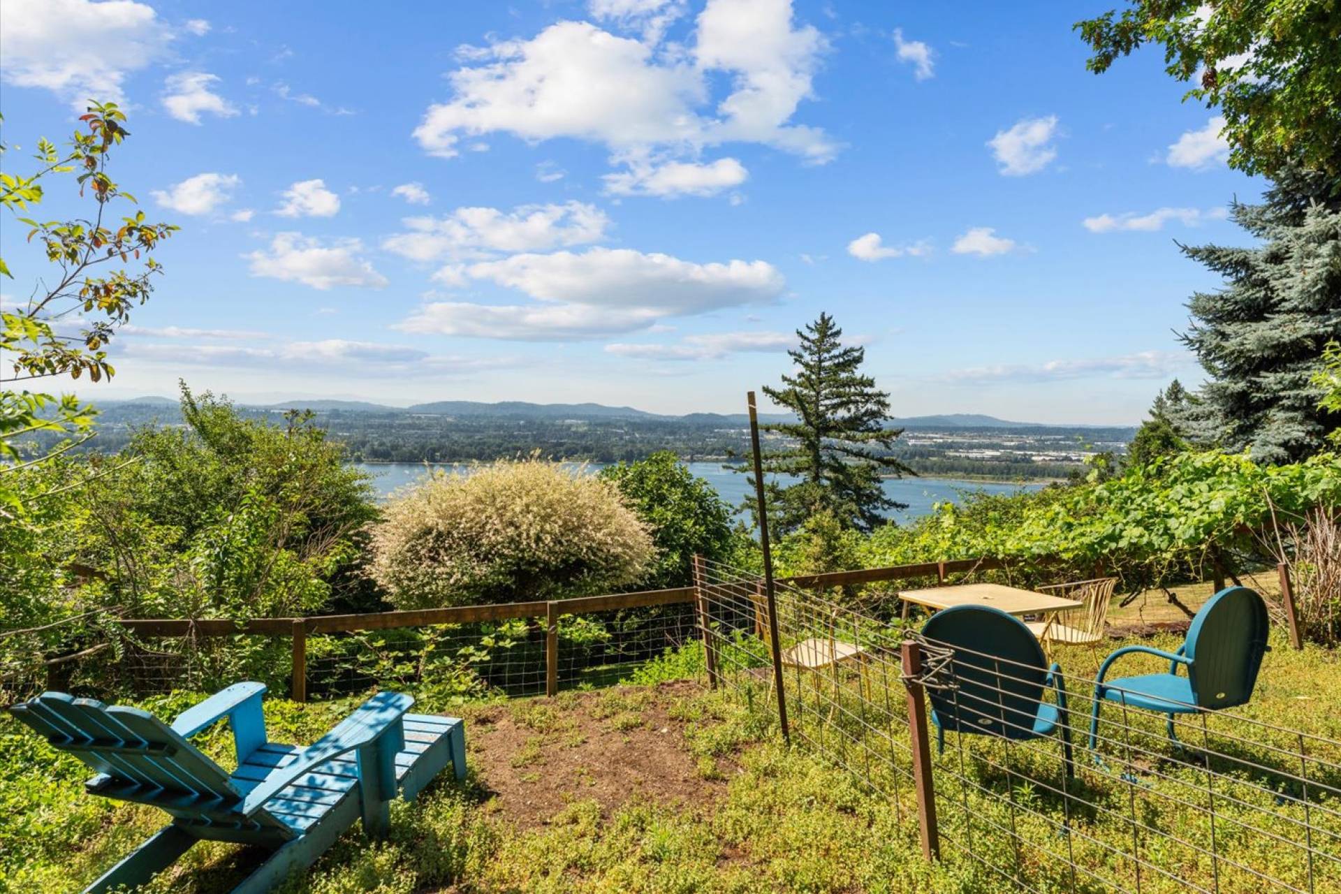 Riverview Luxury Retreat