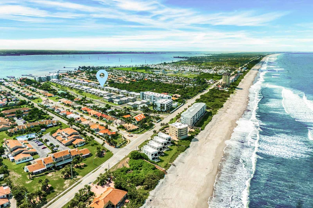 Aerial View of Harbor Island Beach Club