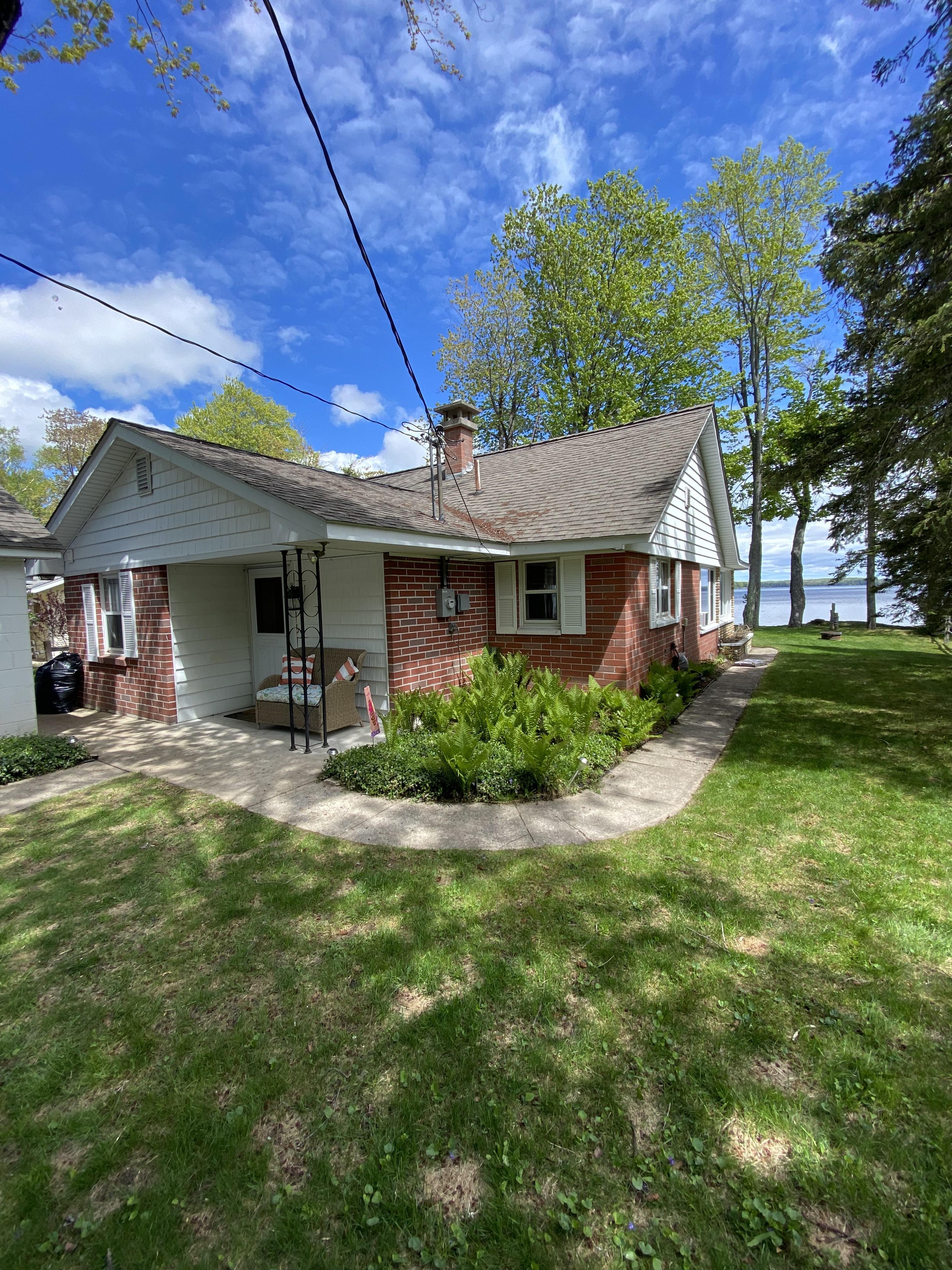 Property Image 2 - Douglas Lake House