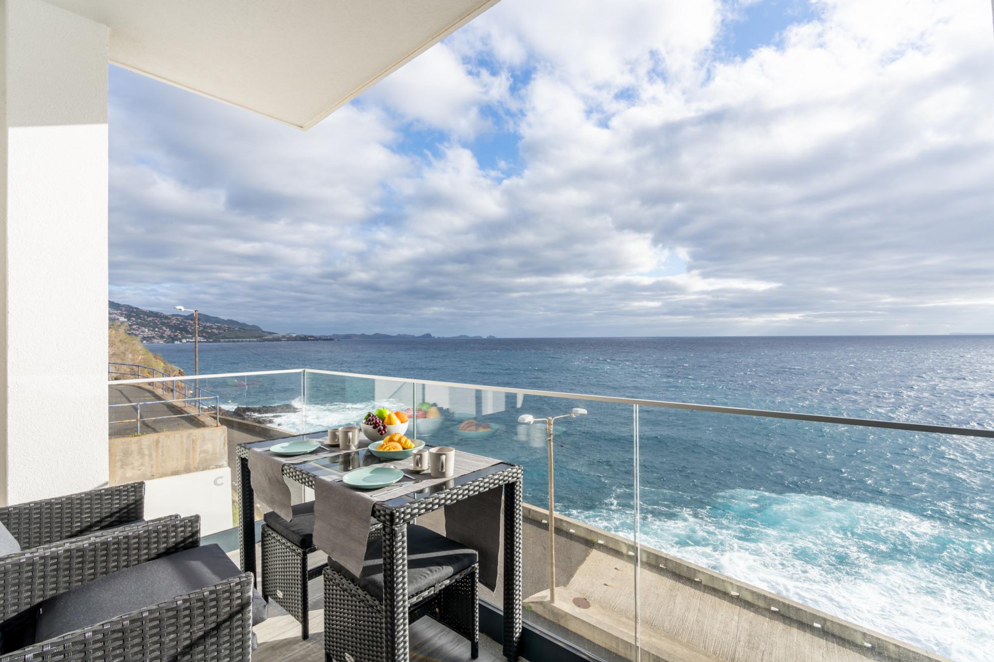 Property Image 2 - Sea View Balcony by Madeira Sun Travel