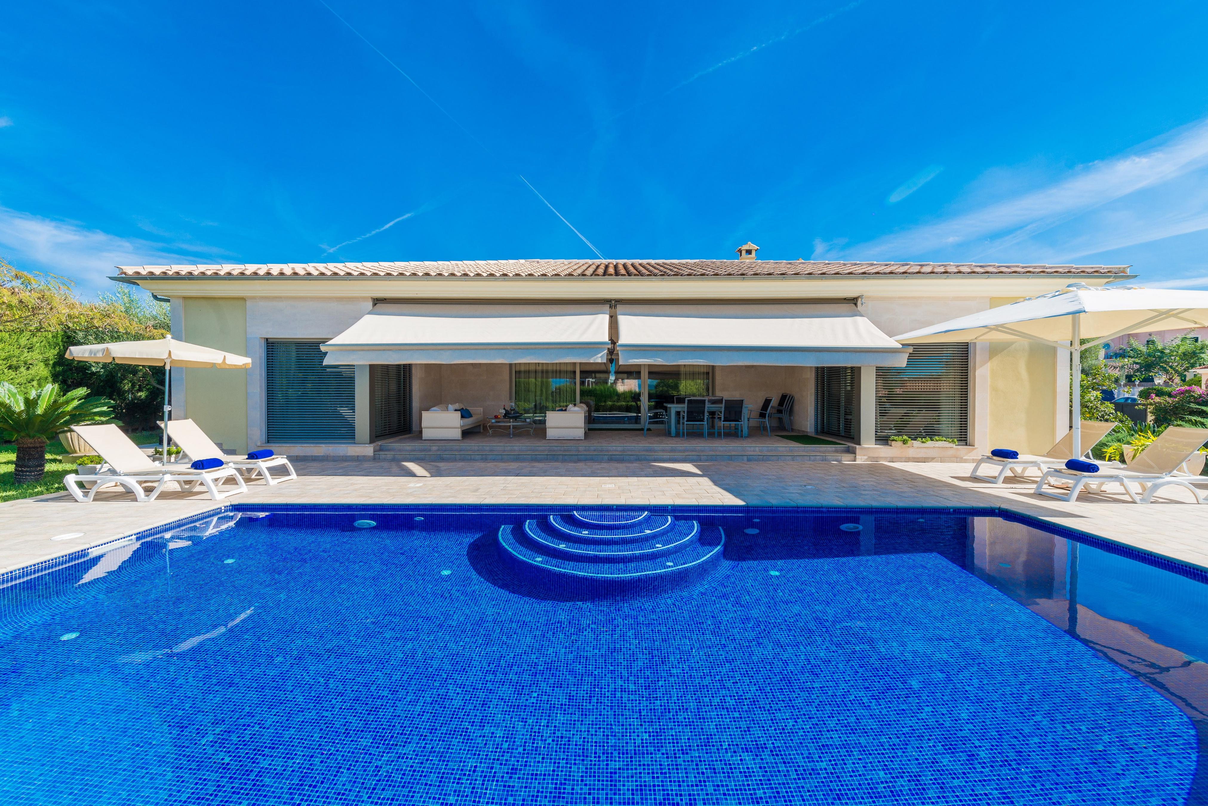 Property Image 2 - BELLVIURE - Villa with private pool in Marratxi. Free WiFi