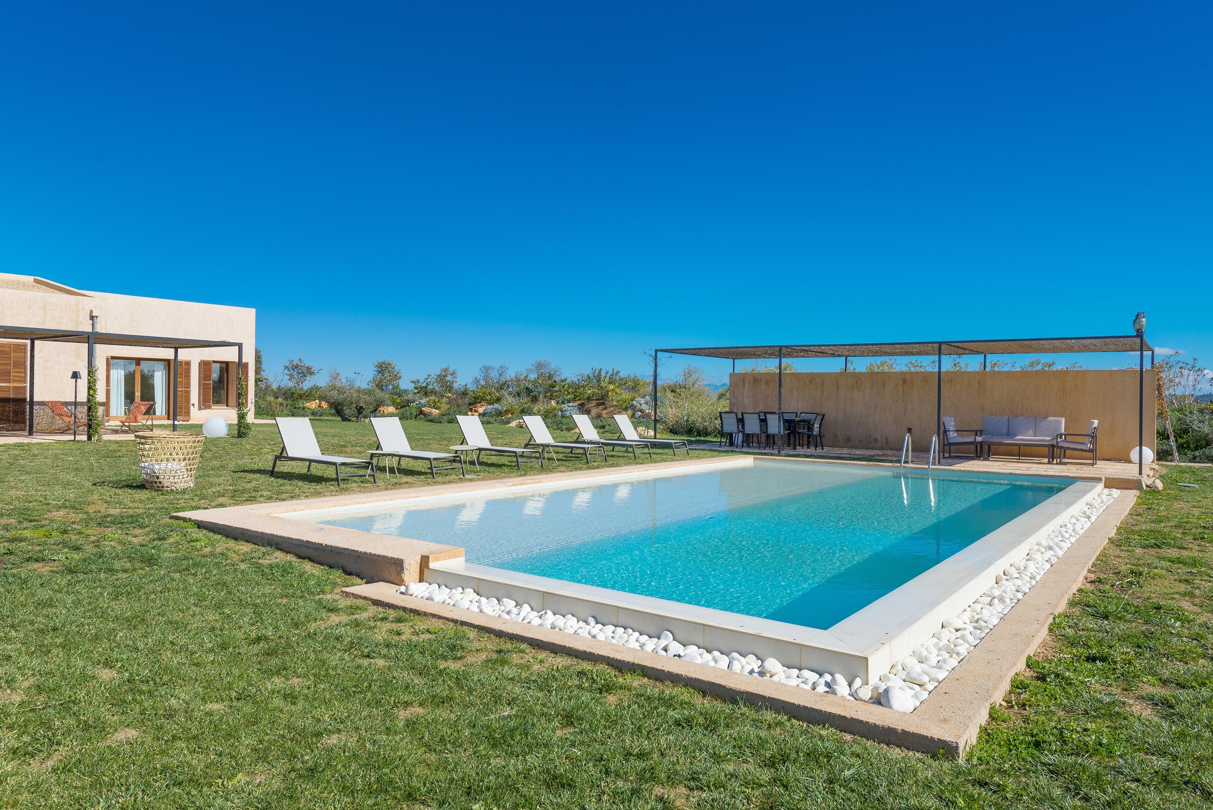 Property Image 1 - TALASSA - Villa with private pool in Campos. Free WiFi