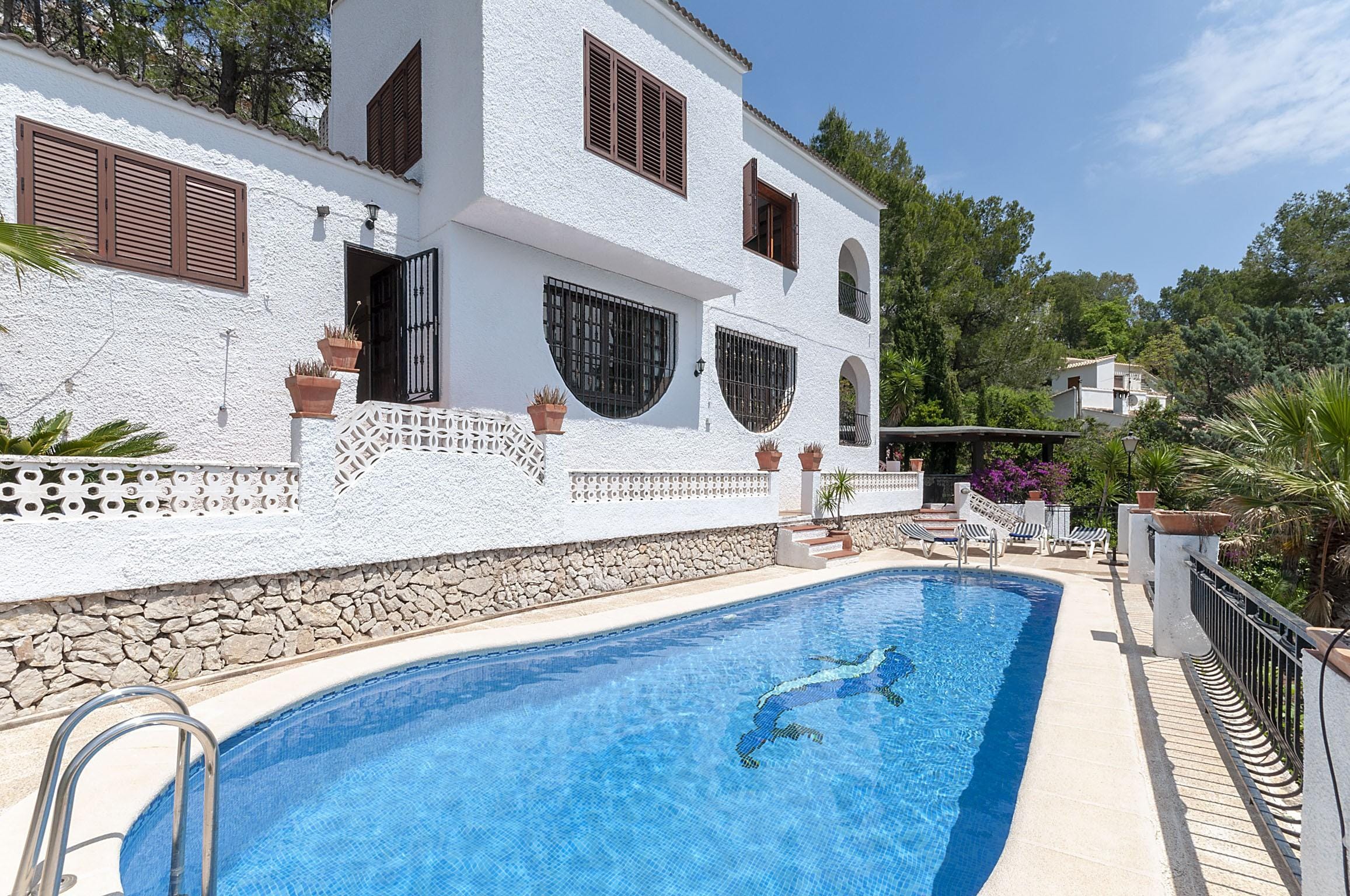 Property Image 1 - CASABRA - Villa with private pool in Urb. Monterrey, Palma de Gandia. Free WiFi