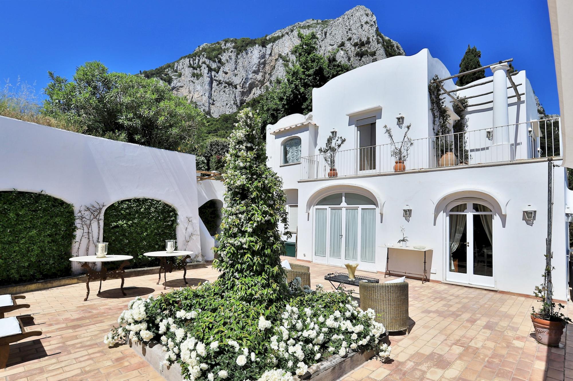 Property Image 1 - Luxury Villa Fiorita - Amazing Terrace   Premium Location 