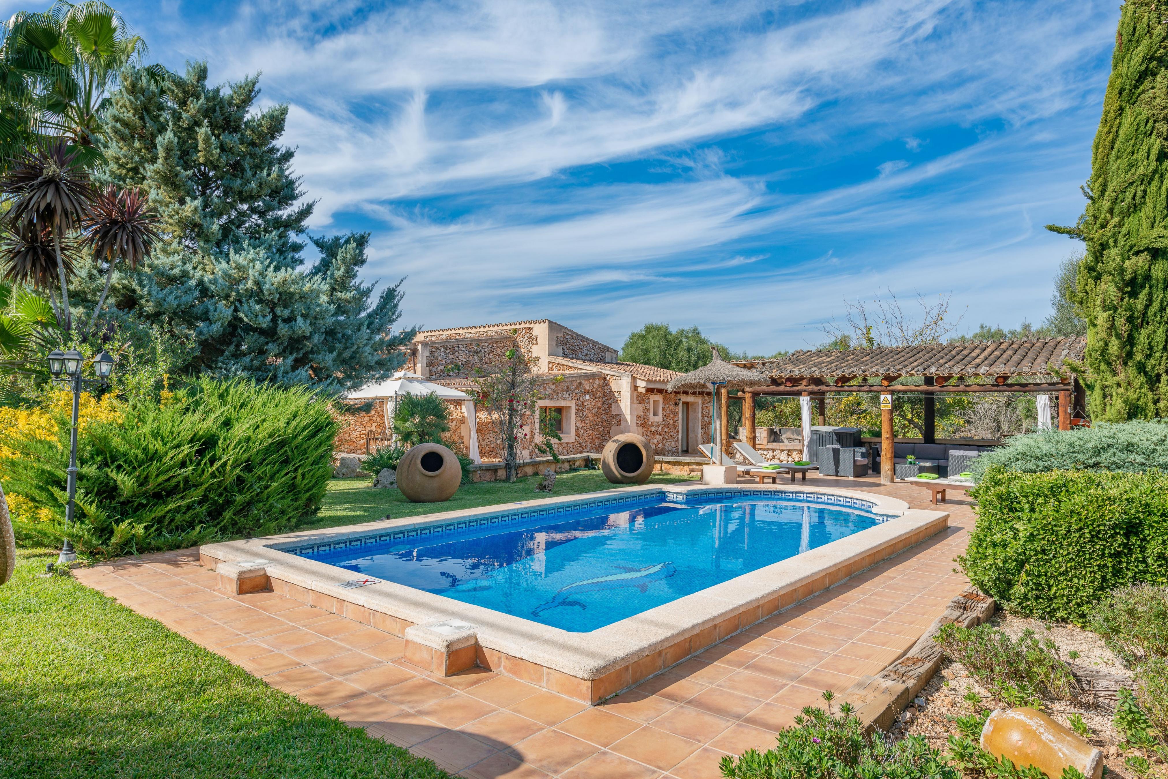 Property Image 1 - CAS MOSTATXET (SENCELLES) - Beautiful finca with private pool surrounded by a beautiful garden. Free WIFI.