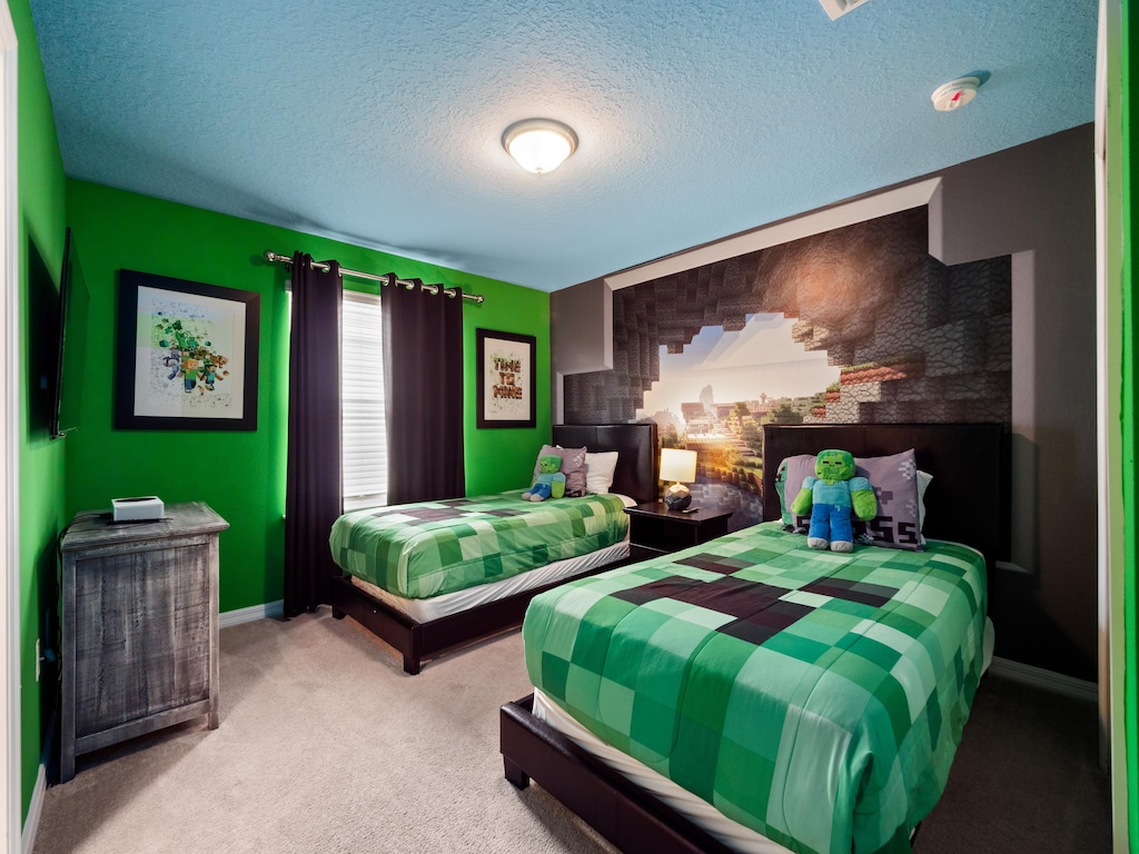 Upstairs Bedroom 4: Awesome MineCraft Theme 2 x Twin Bedroom with Flat Screen TV (smart TV streaming services and cable available) and XBOX to play Minecraft