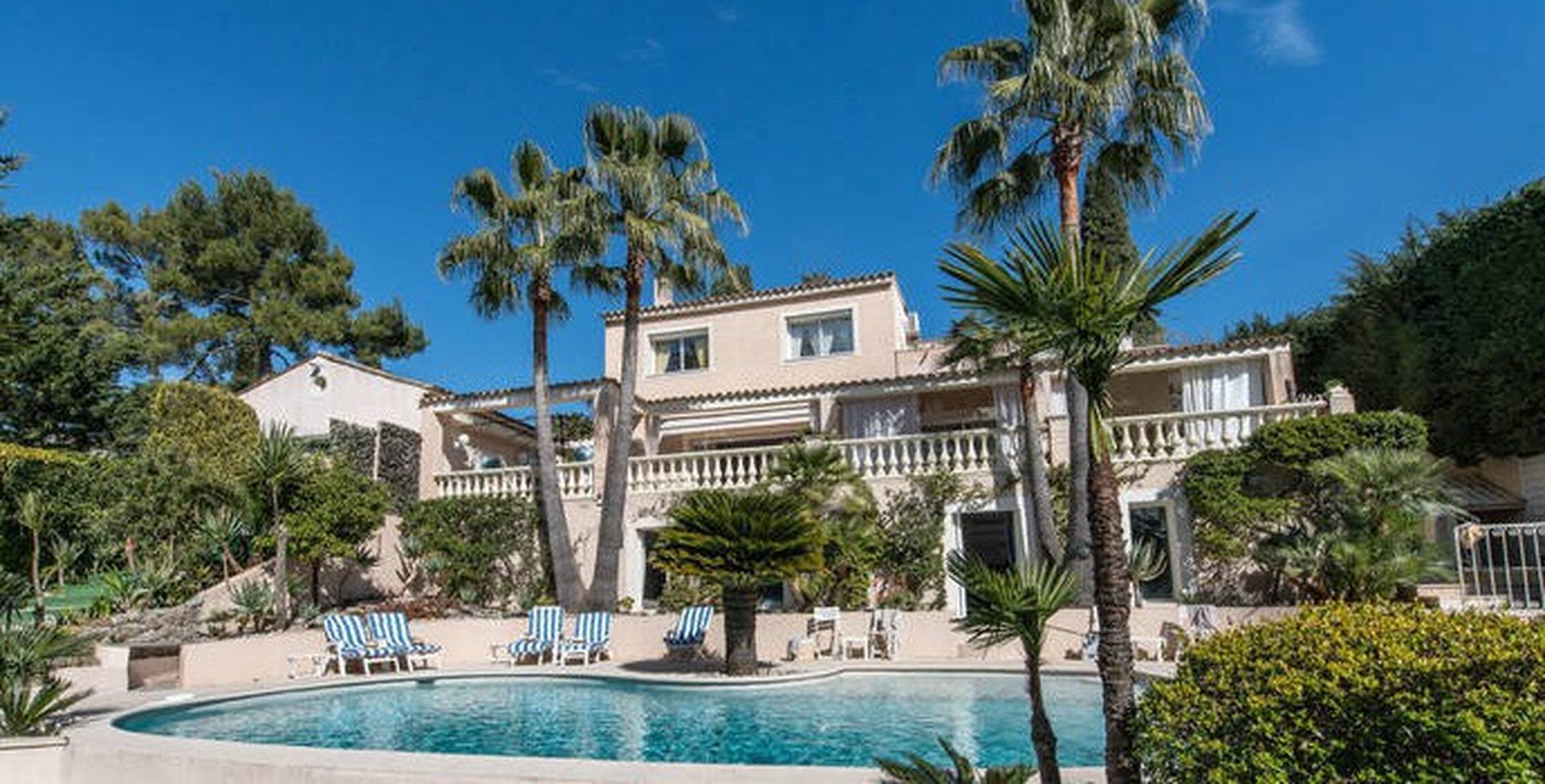 Property Image 2 - Juan Les Pins Near Cannes & Beaches 18-20 Guests